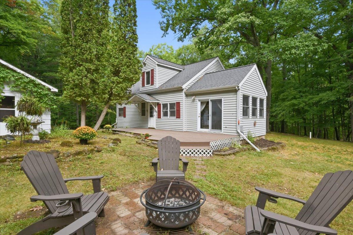 6988 S East Lake Blvd, Lake Nebagamon, WI 54849