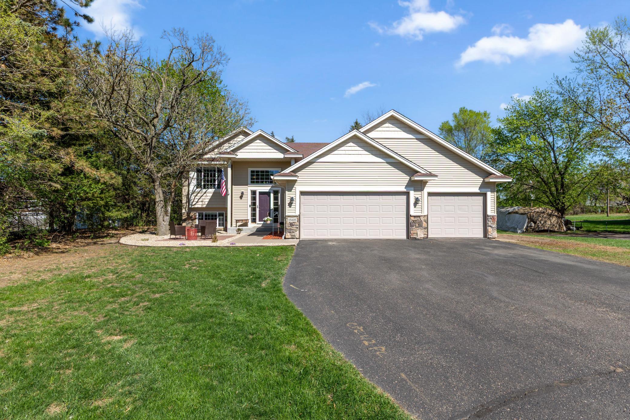 15495 Vanadium St NW, Ramsey, MN 55303