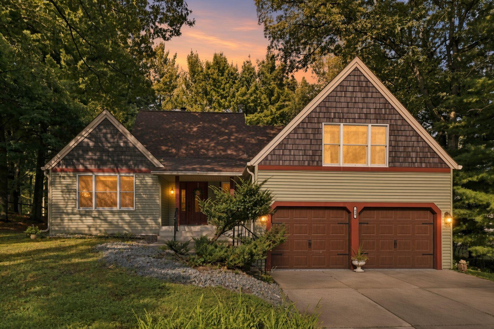619 Birchwood Ave, White Bear Lake, MN 55110