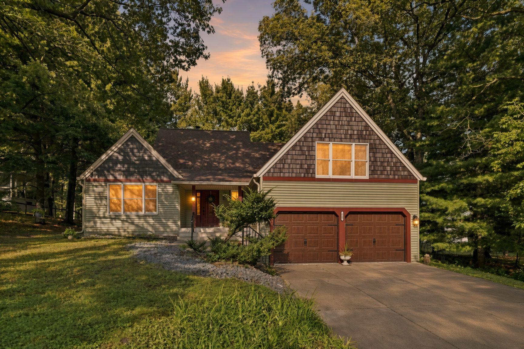 619 Birchwood Ave, White Bear Lake, MN 55110