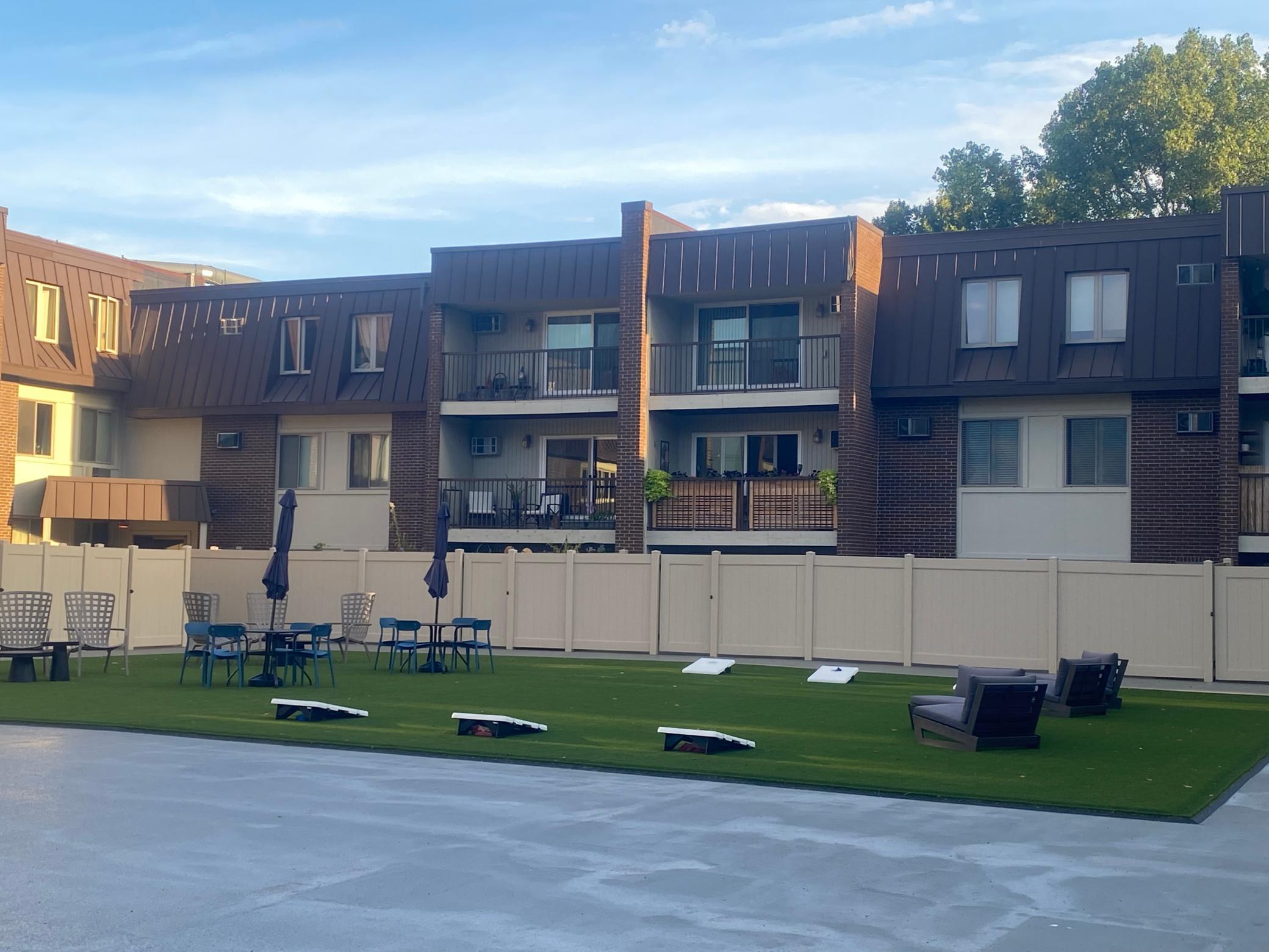 4820 Park Commons Dr #137, Saint Louis Park, MN 55416