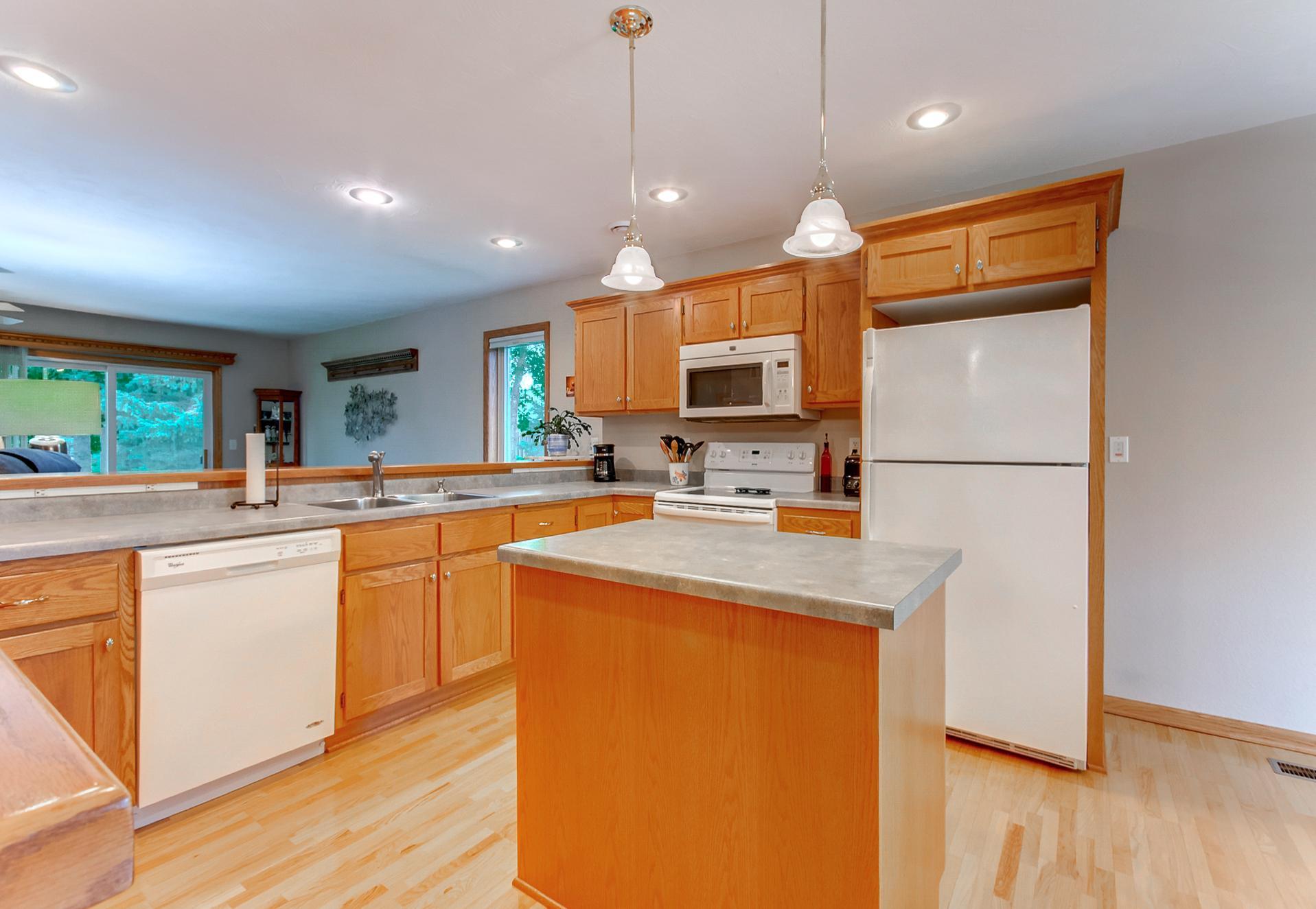 1105 Freedom Ave NE, New Prague, MN 56071