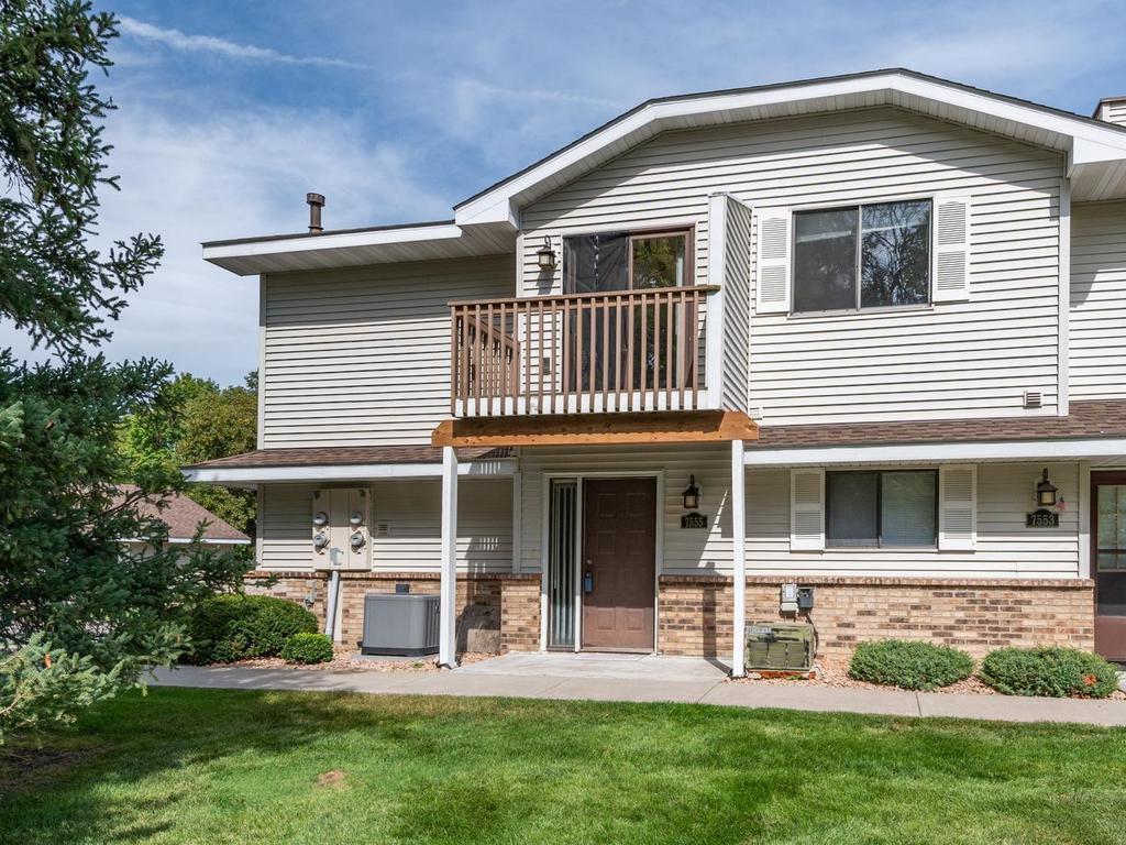 7555 Wedgewood Way N, Maple Grove, MN 55311