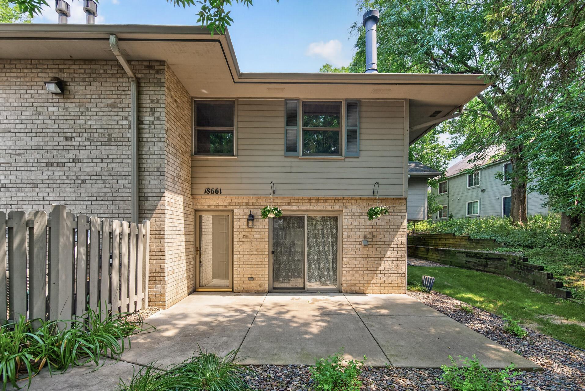 18661 Clear View Ct, Minnetonka, MN 55345