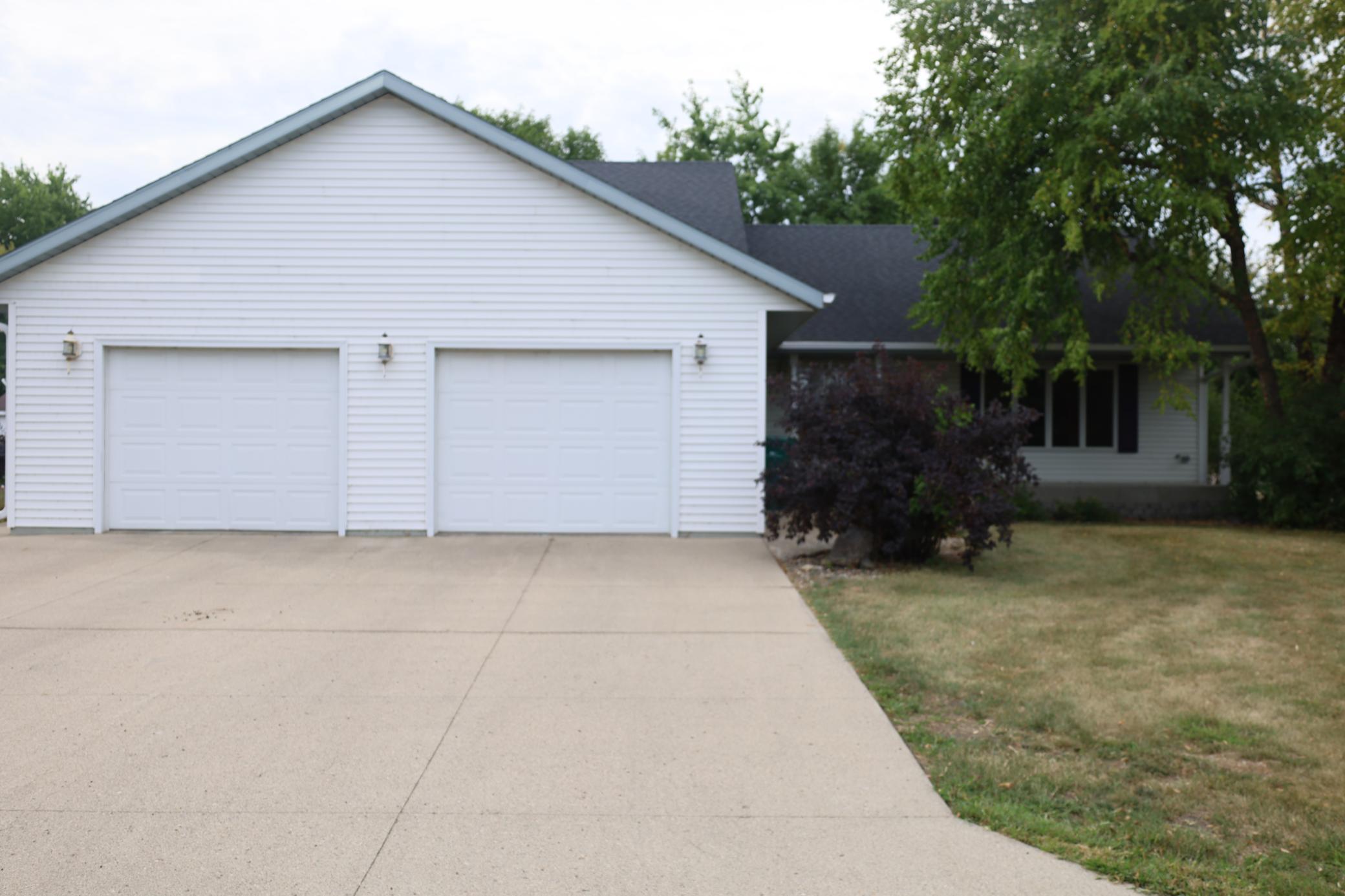 407 Siemers Ct, Breckenridge, MN 56520
