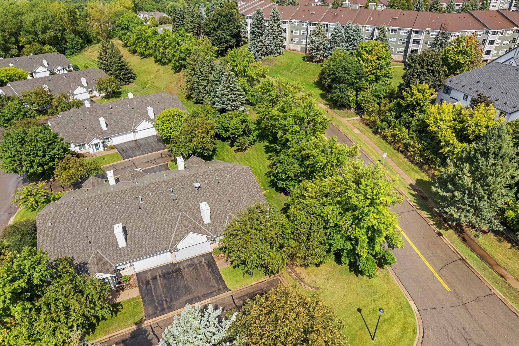 15202 Greenhaven Way, Burnsville, MN 55306