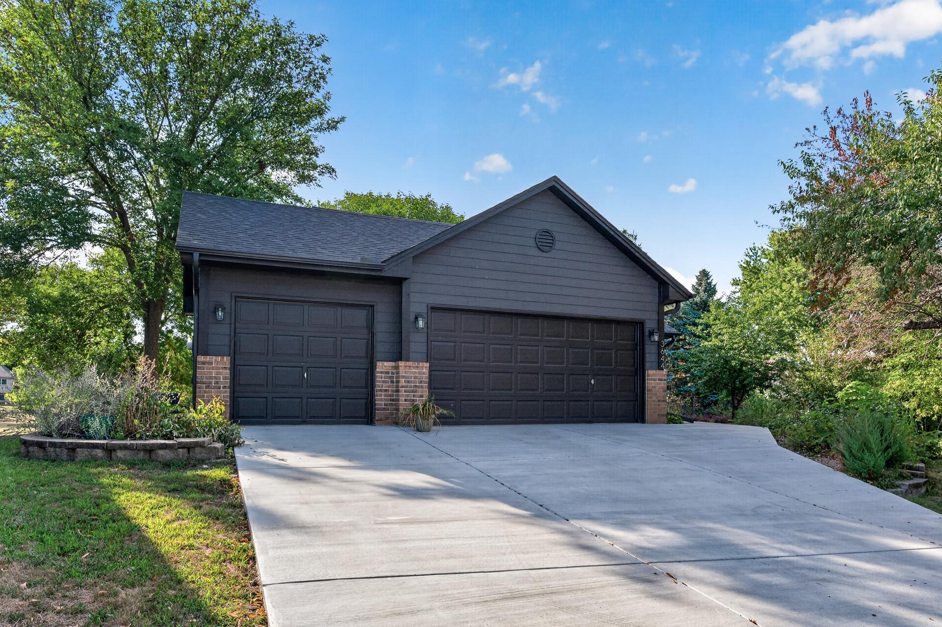 3644 James Ct, Hastings, MN 55033