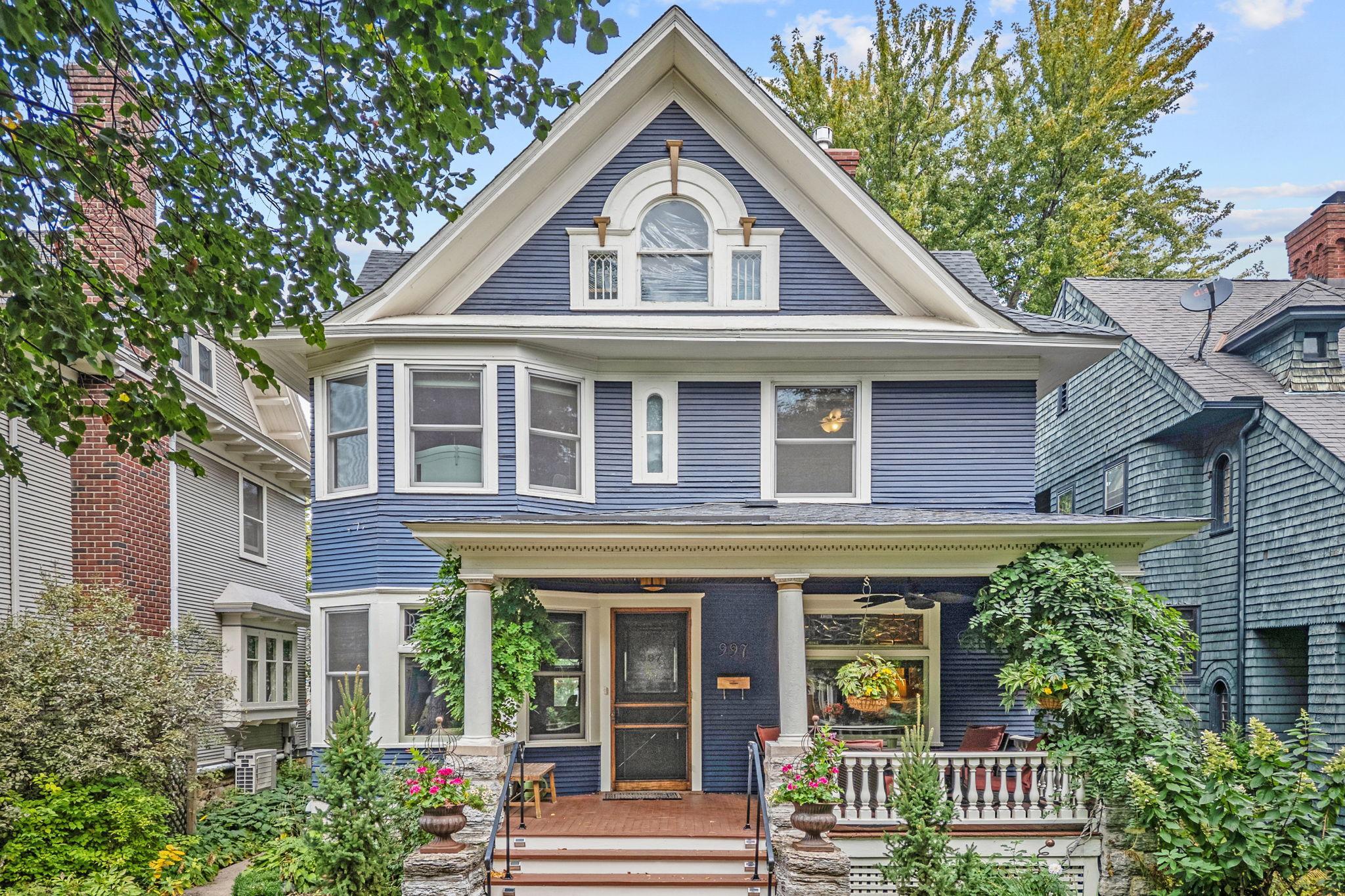 997 Lincoln Ave, Saint Paul, MN 55105