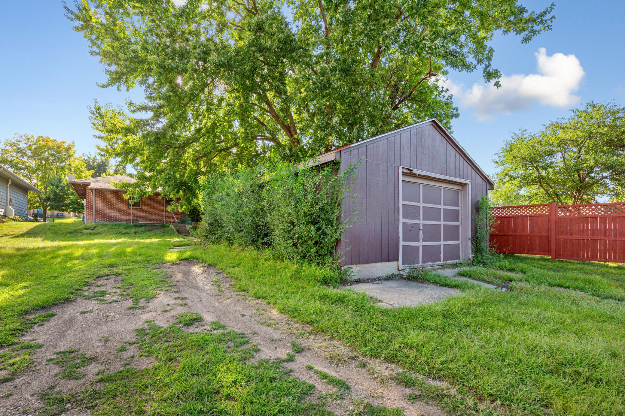 1005 S Minnesota St, New Ulm, MN 56073