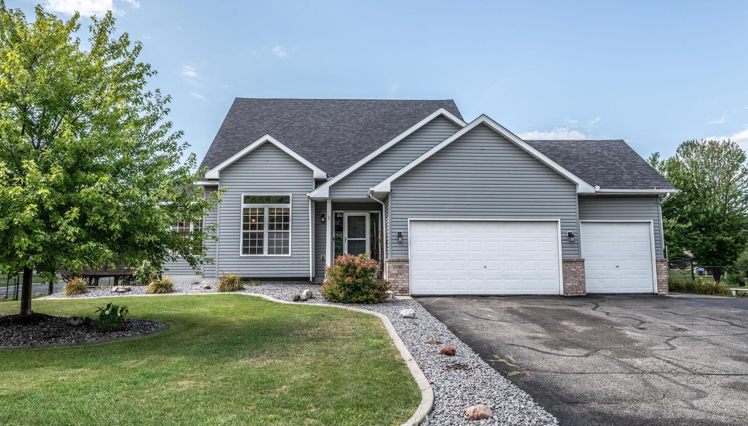17091 Fairhill Ave, Farmington, MN 55024