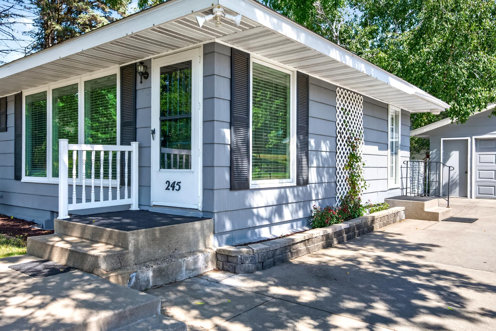 245 17th Ave NW, New Brighton, MN 55112