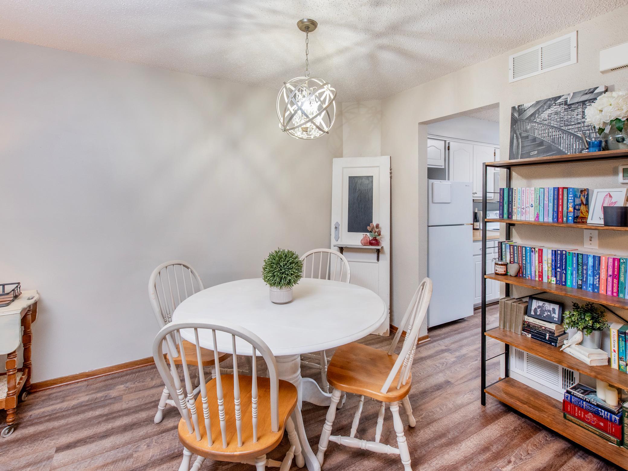 1883 County Road E E, White Bear Lake, MN 55110