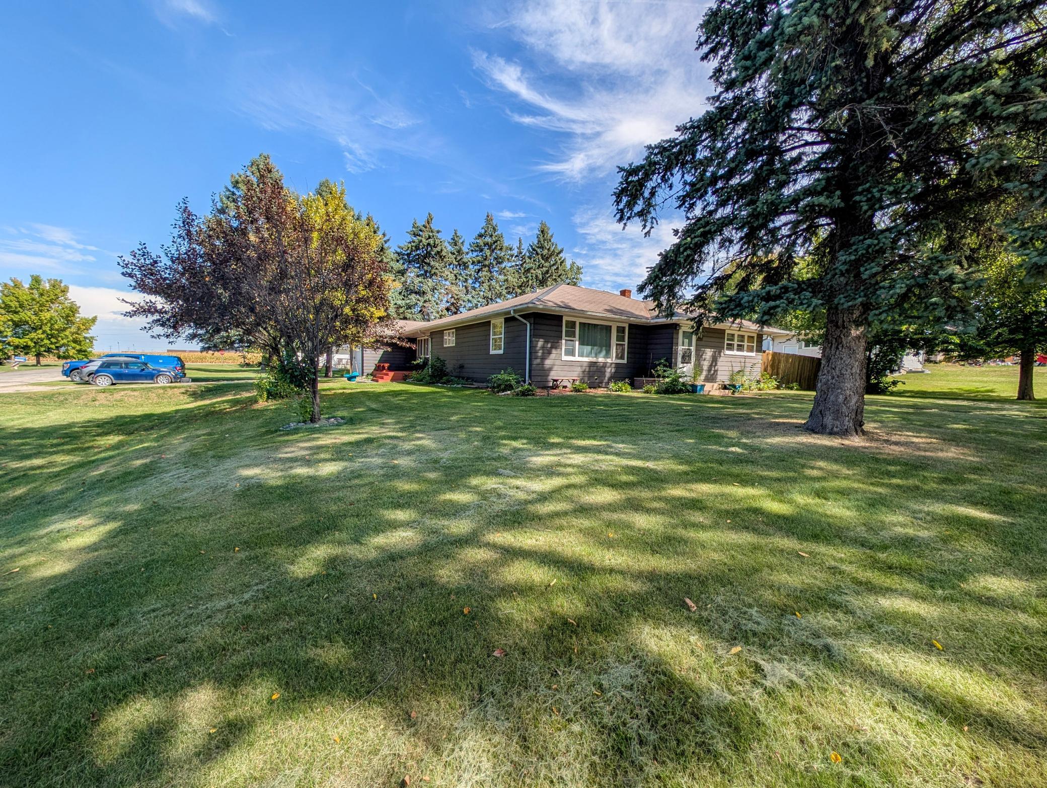 220 2nd Ave NW, Rothsay, MN 56579