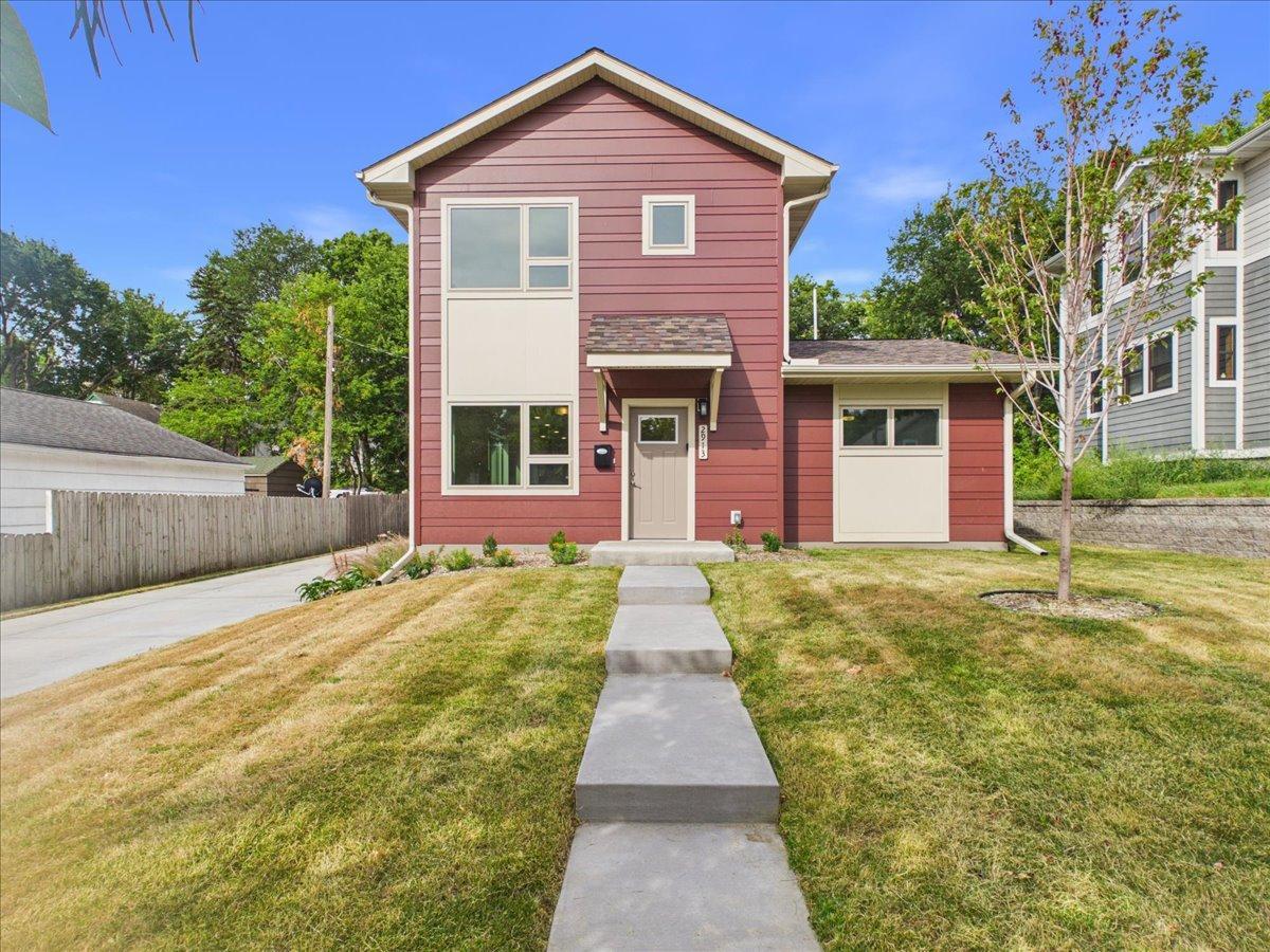 2913 N 4th St, Minneapolis, MN 55411
