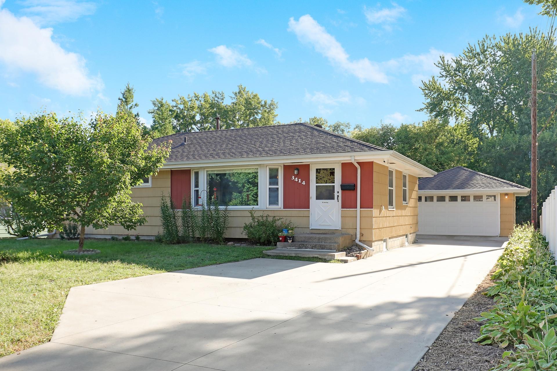 3414 Yates Ave N, Crystal, MN 55422