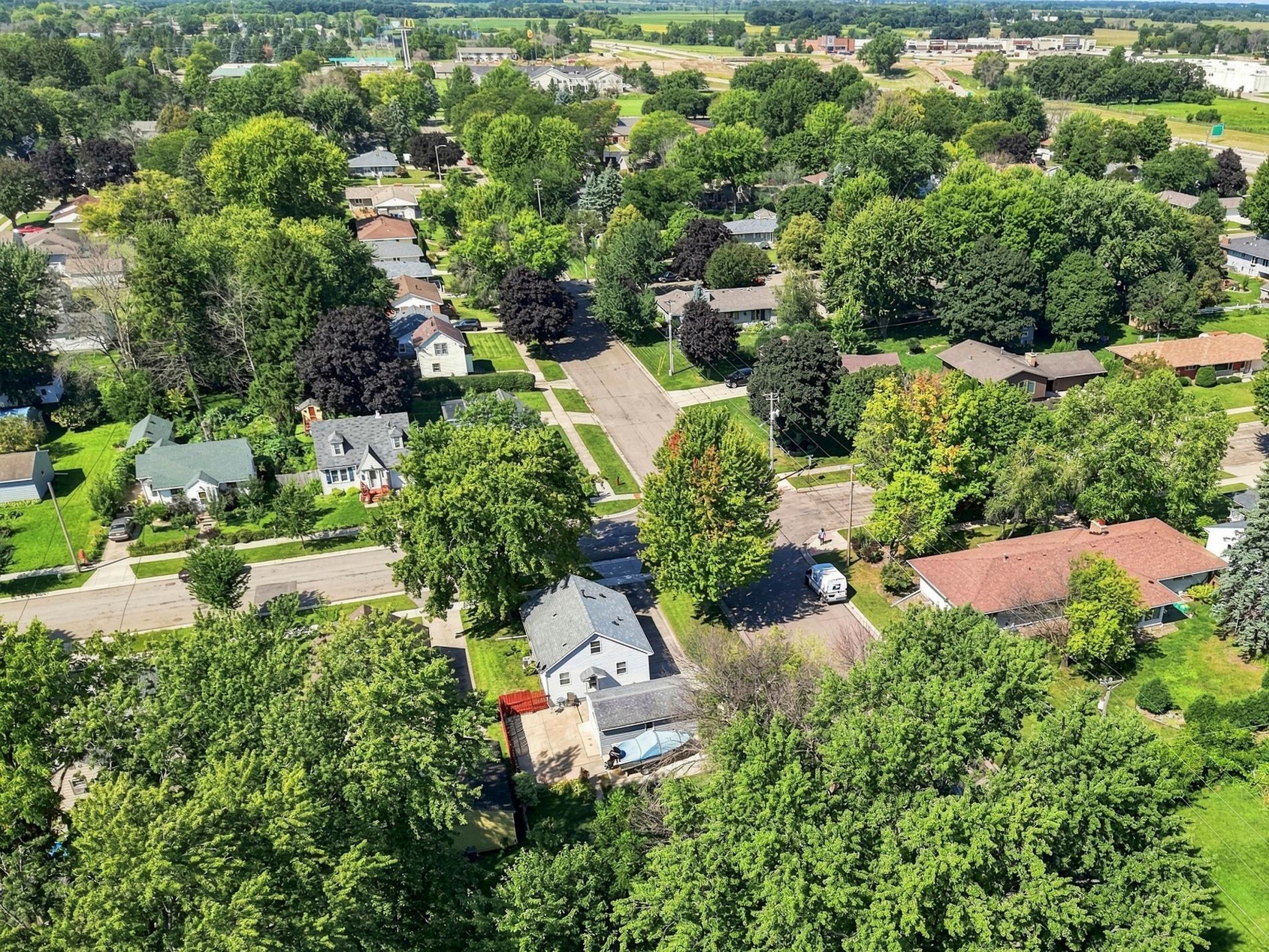 1310 8th St NW, Austin, MN 55912