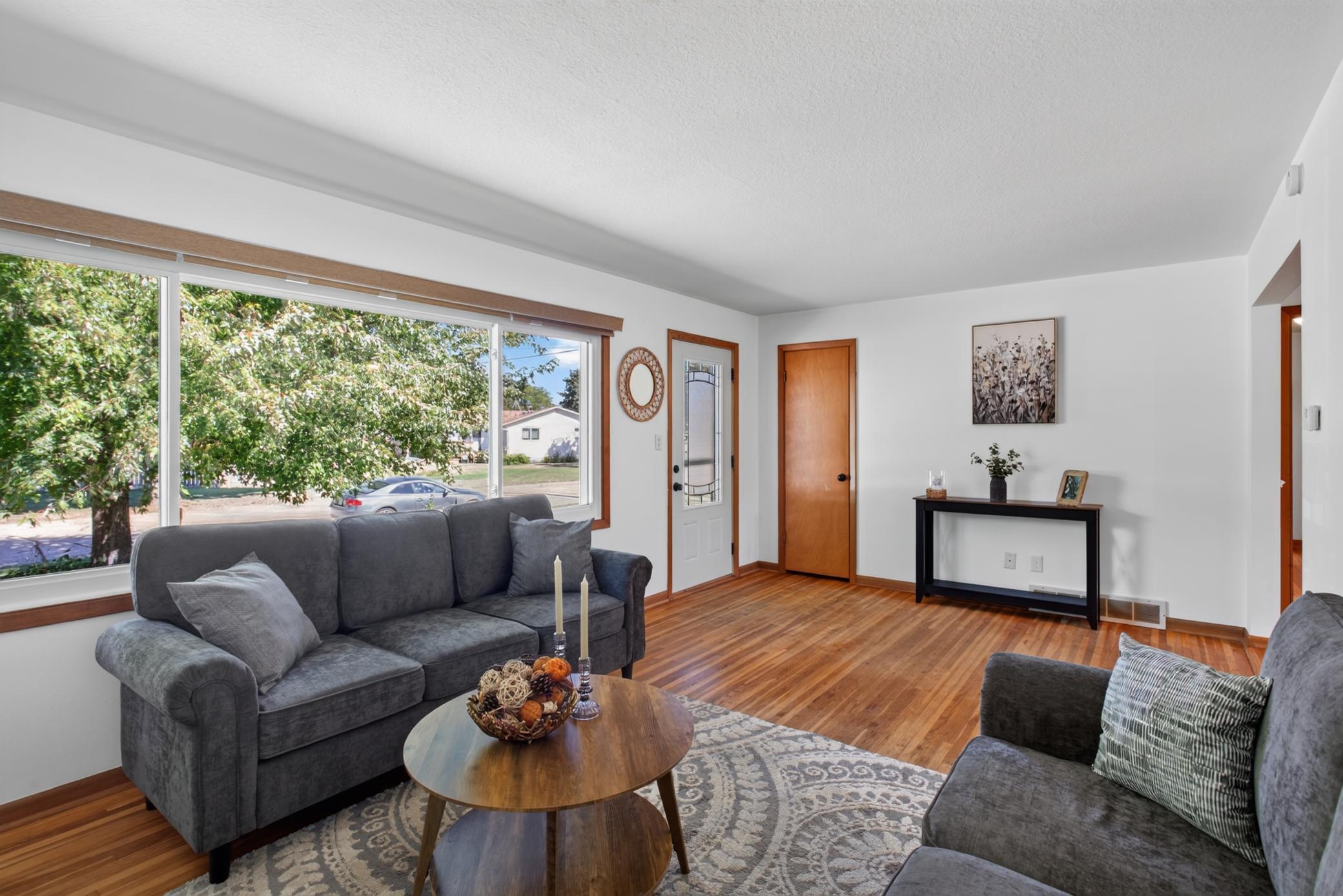 4251 Hickory St, Red Wing, MN 55066