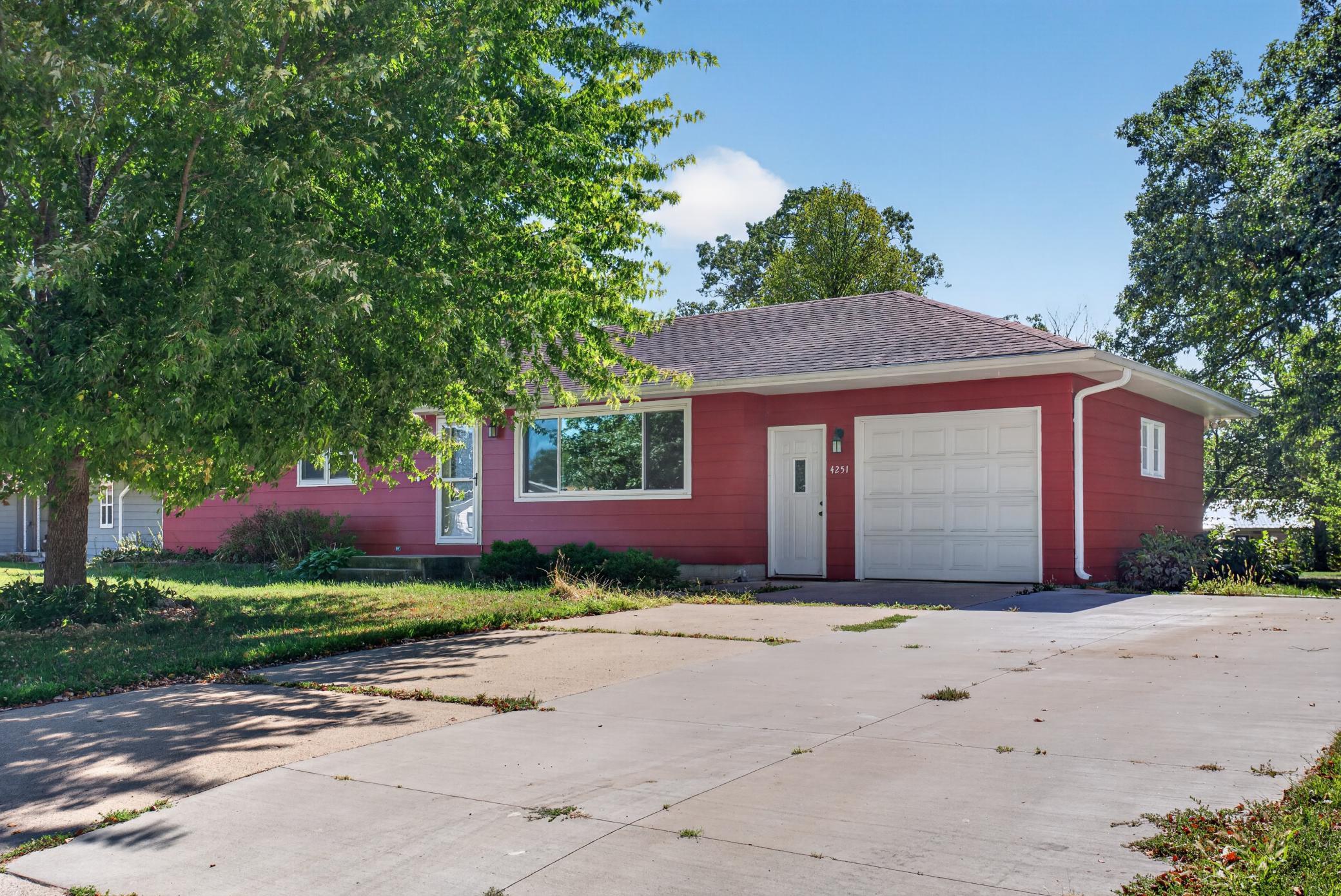 4251 Hickory St, Red Wing, MN 55066