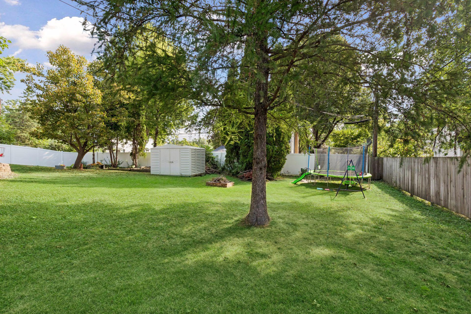 2230 Decatur Ave N, Golden Valley, MN 55427