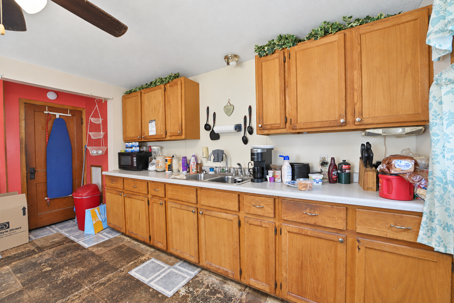 308 4th St NW, Little Falls, MN 56345