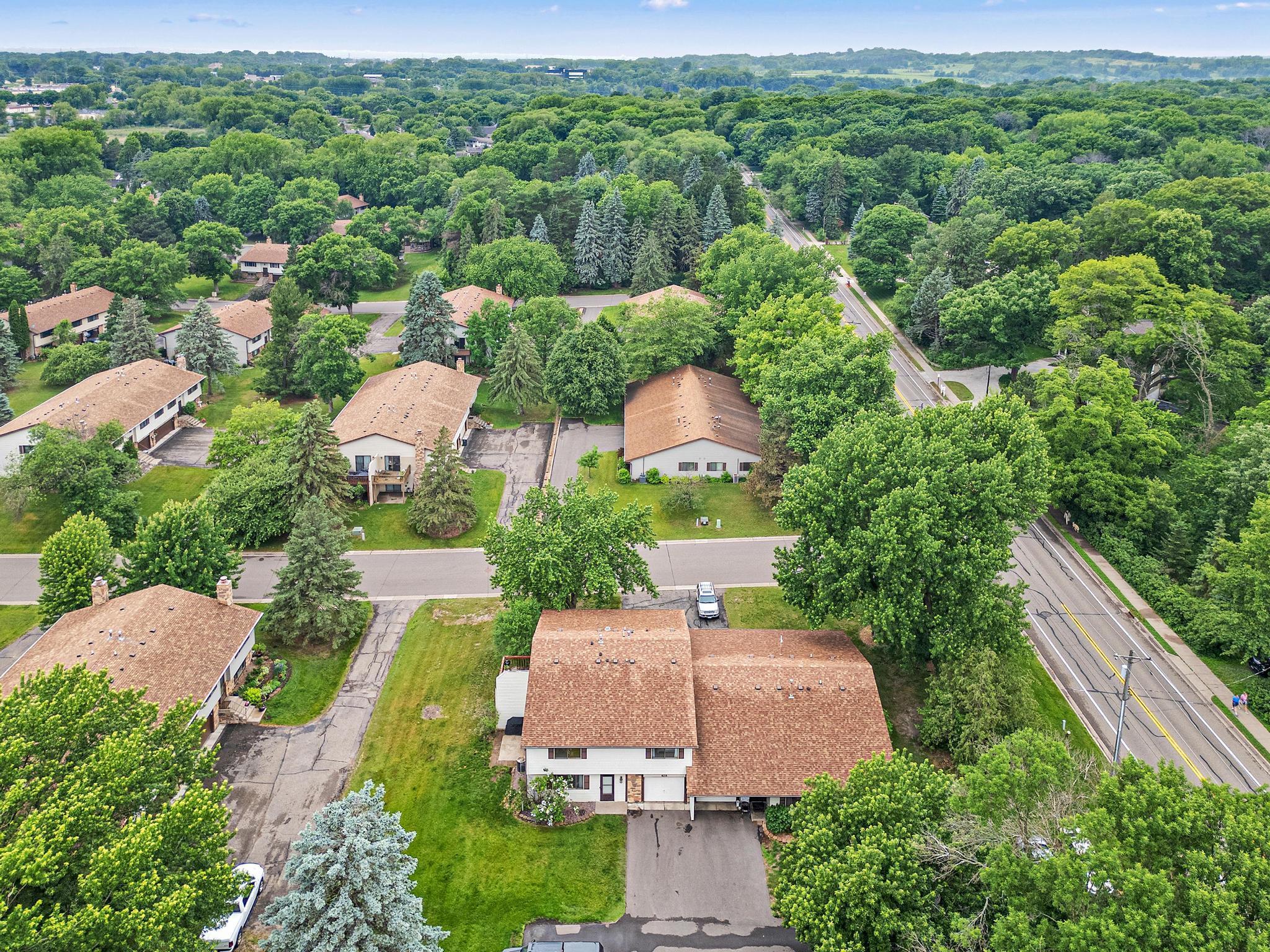 792 Tanglewood Dr, Shoreview, MN 55126
