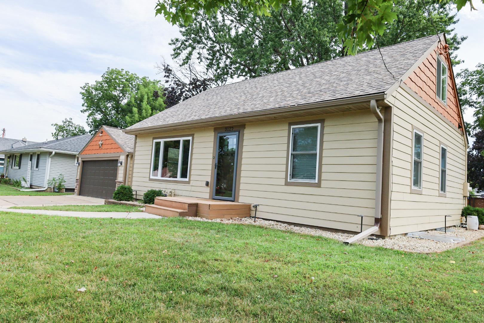 3120 Lower 147th St W, Rosemount, MN 55068