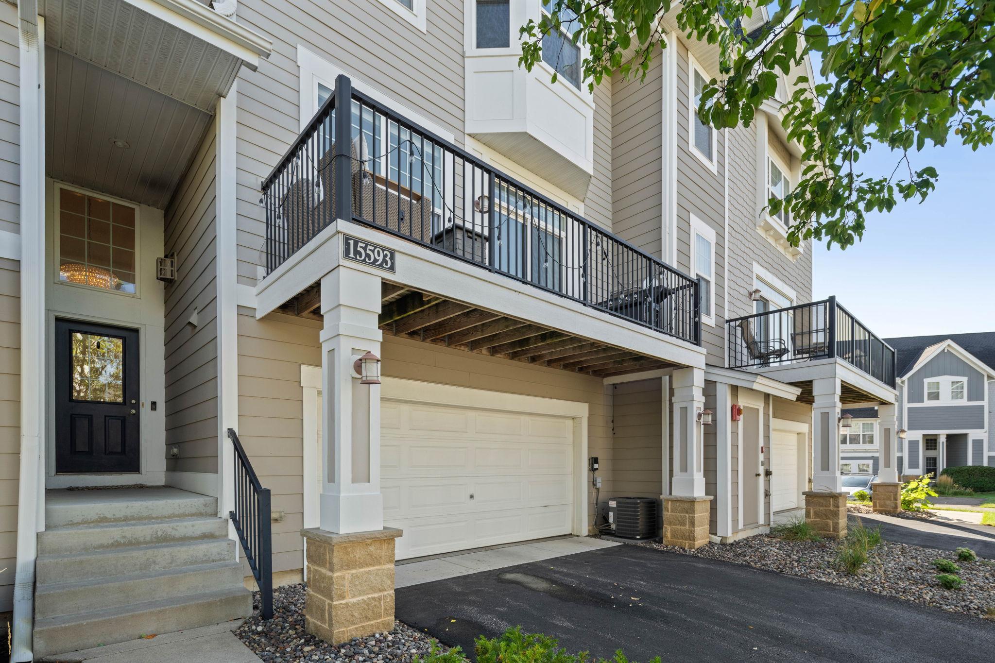 15593 Early Bird Cir #307, Apple Valley, MN 55124