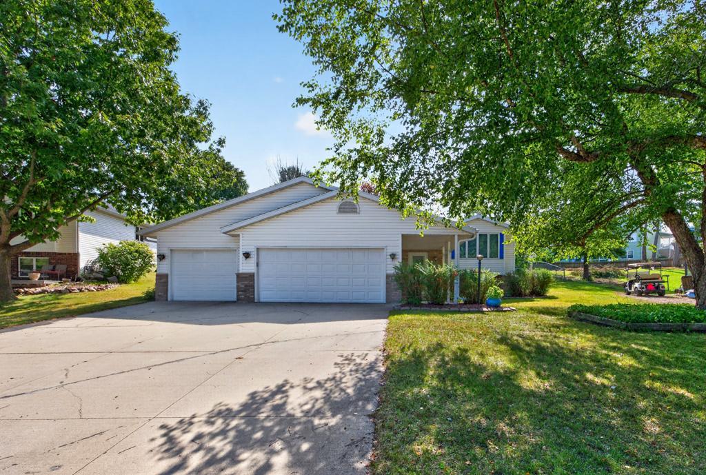 316 11th St NW, Byron, MN 55920