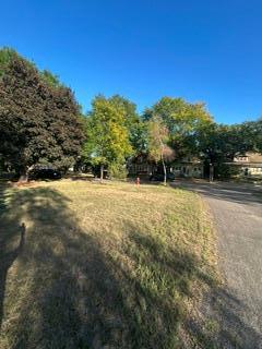 1611 Race St, North Saint Paul, MN 55102