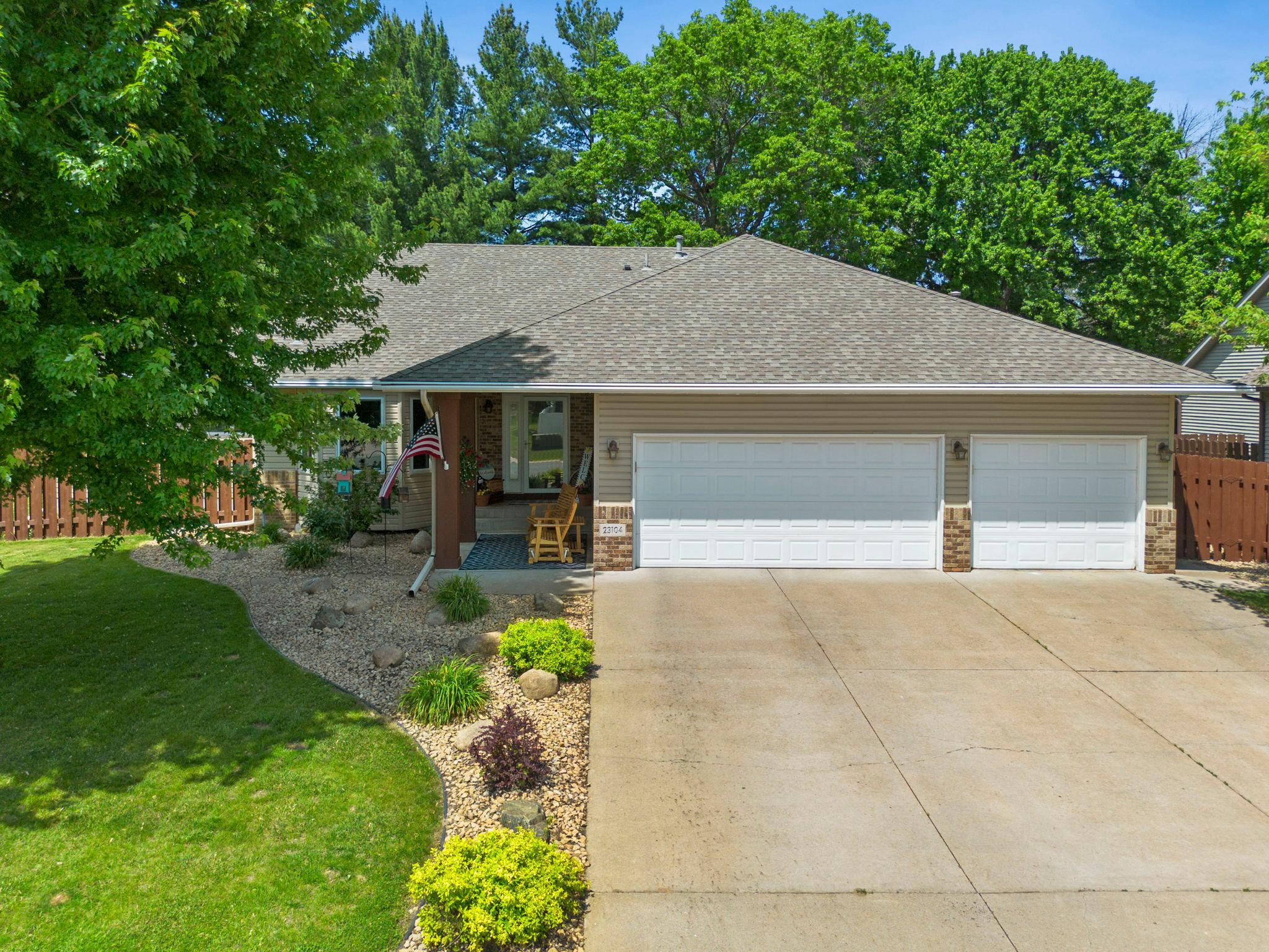 23104 Havelka Ct N, Forest Lake, MN 55025