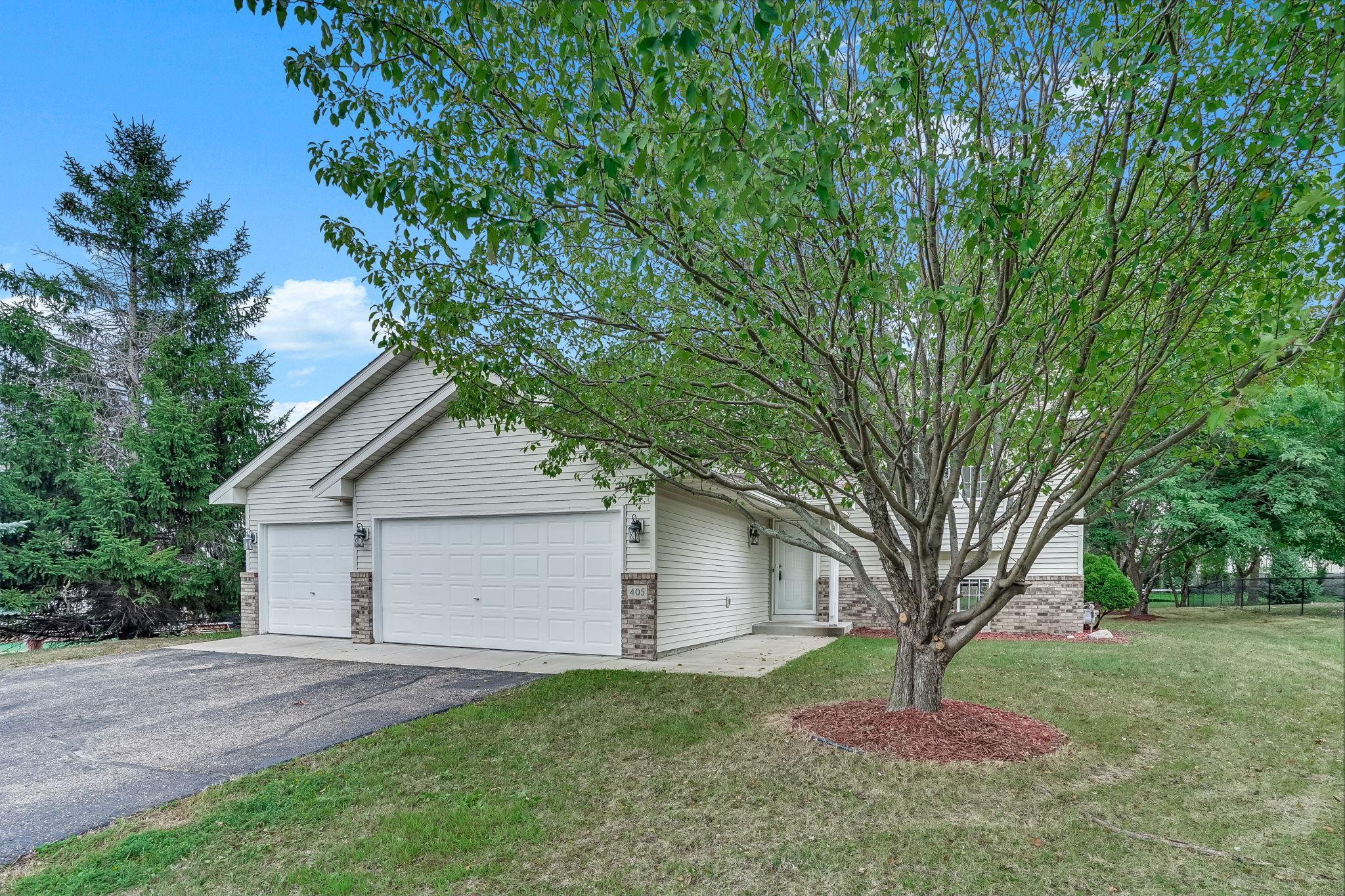 405 5th St NW, Saint Michael, MN 55376
