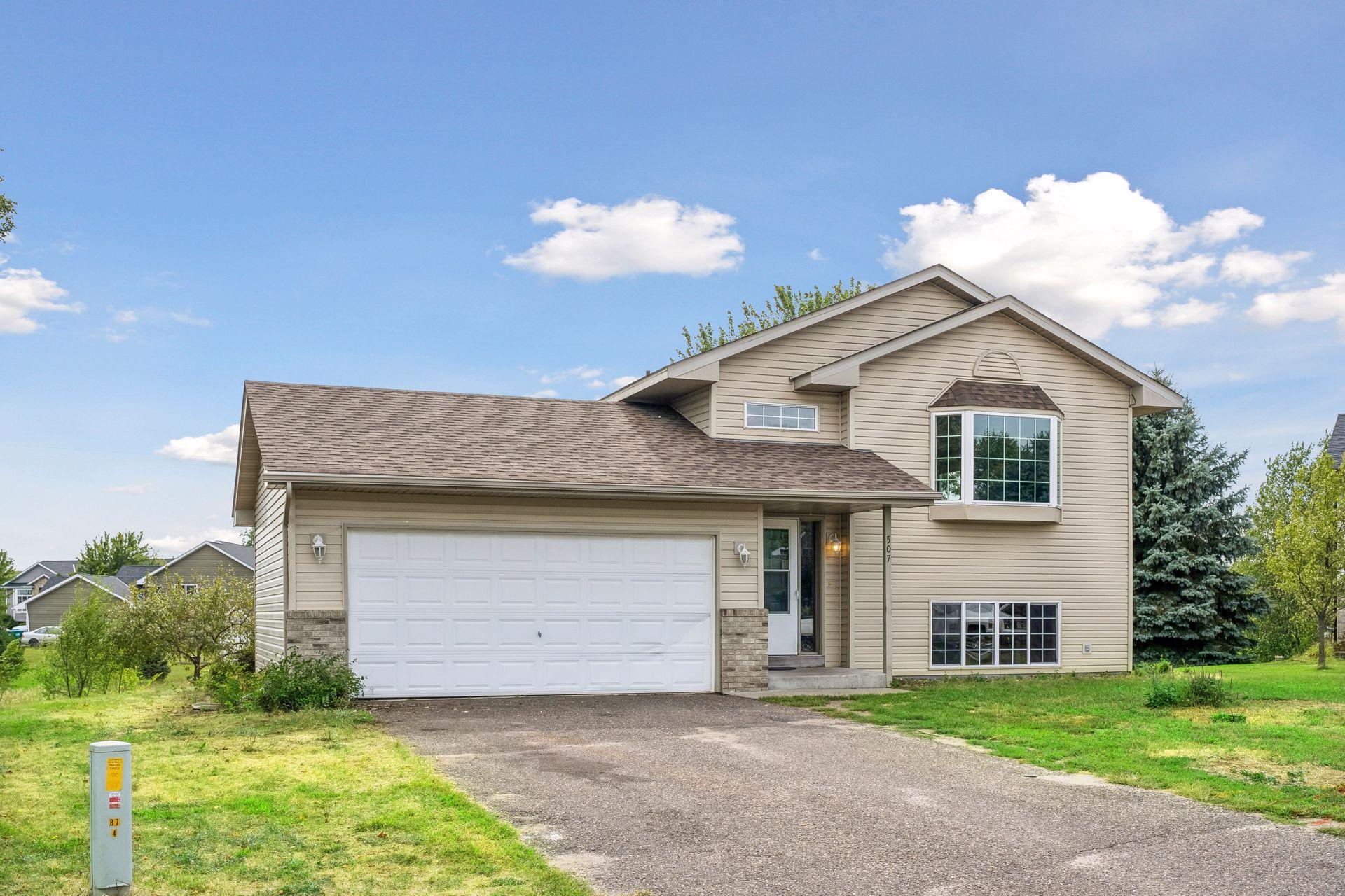 507 Glen Oaks Cir, Big Lake, MN 55309