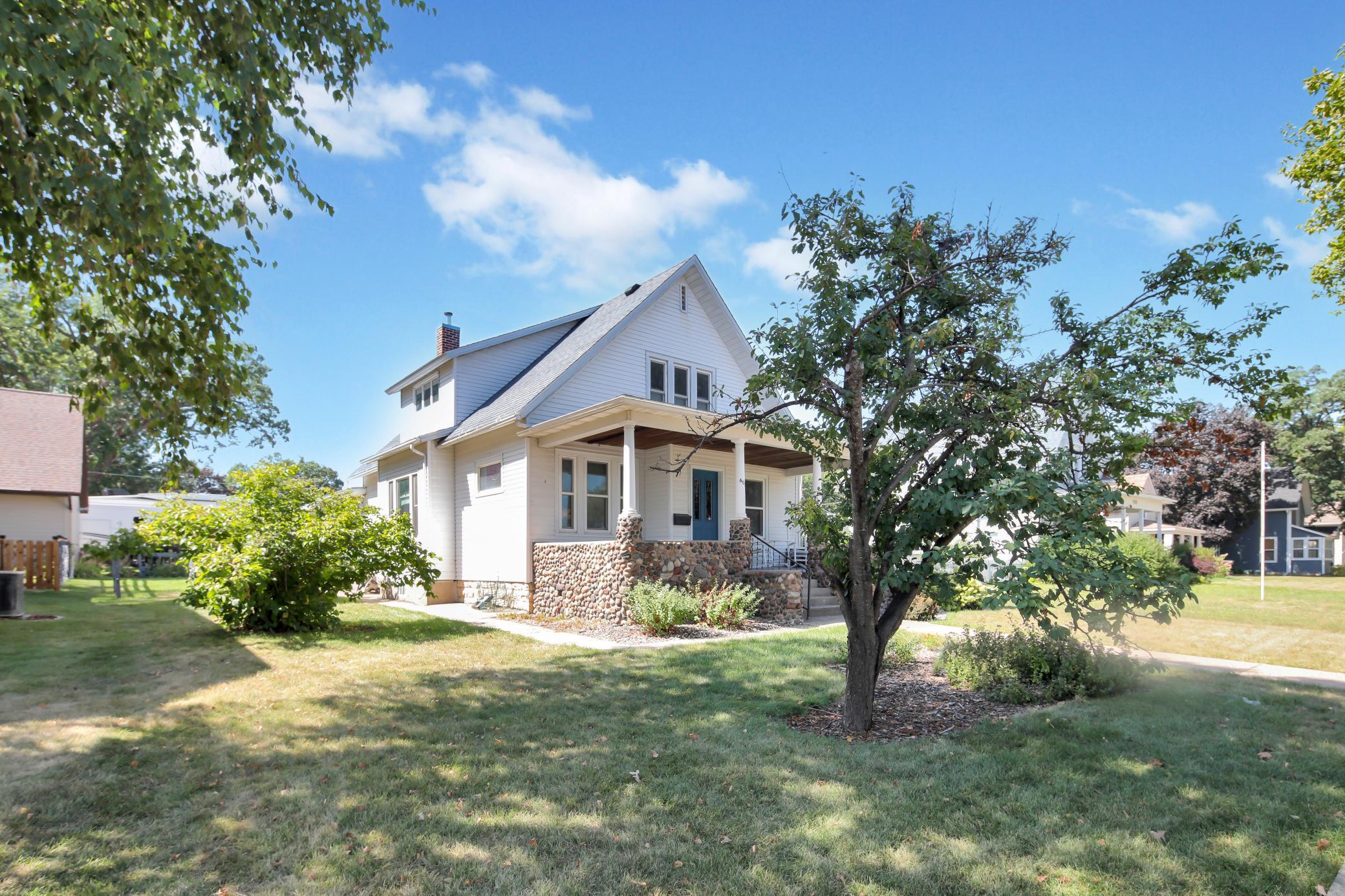 605 N High St, Lake City, MN 55041
