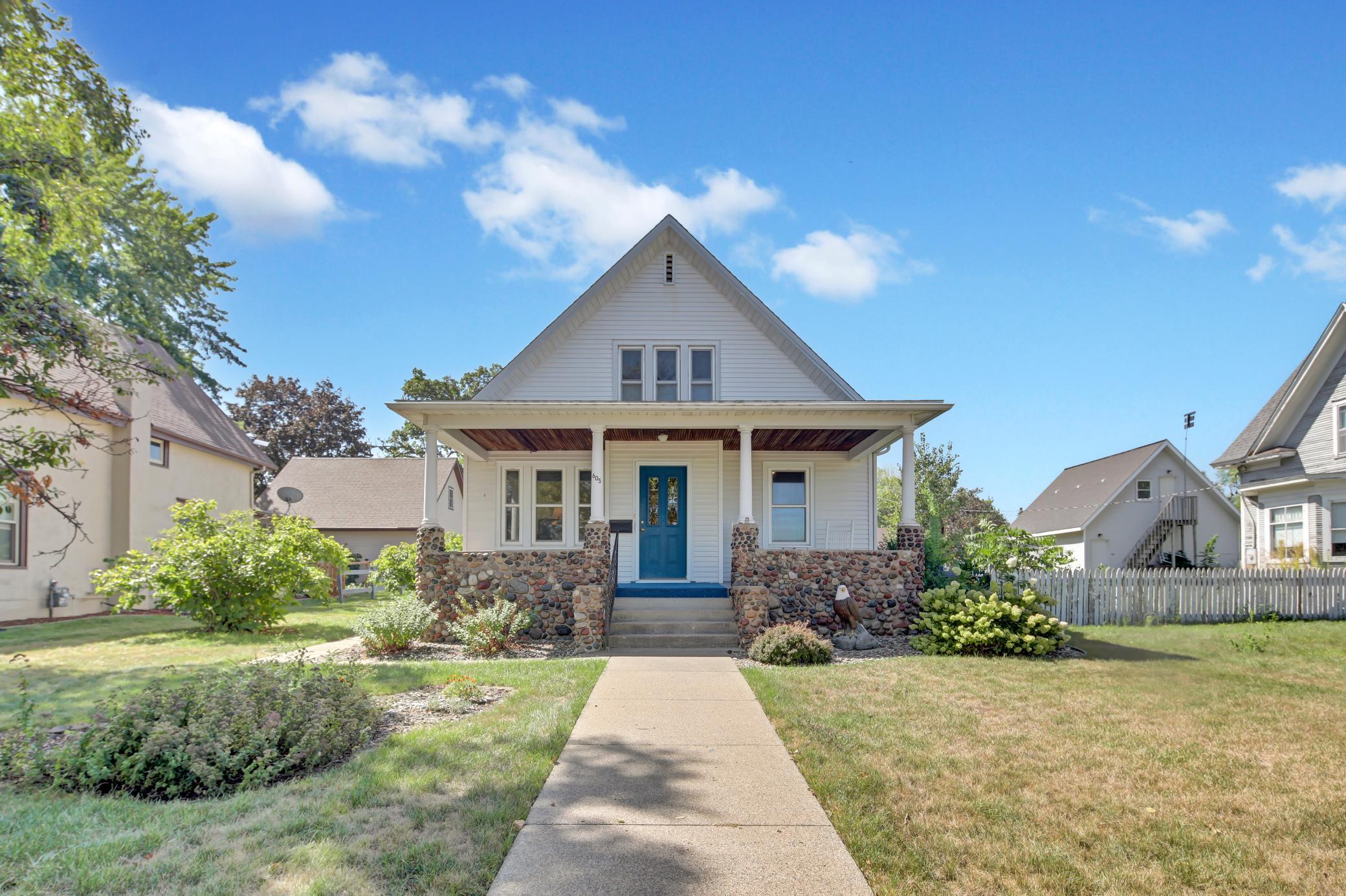 605 N High St, Lake City, MN 55041