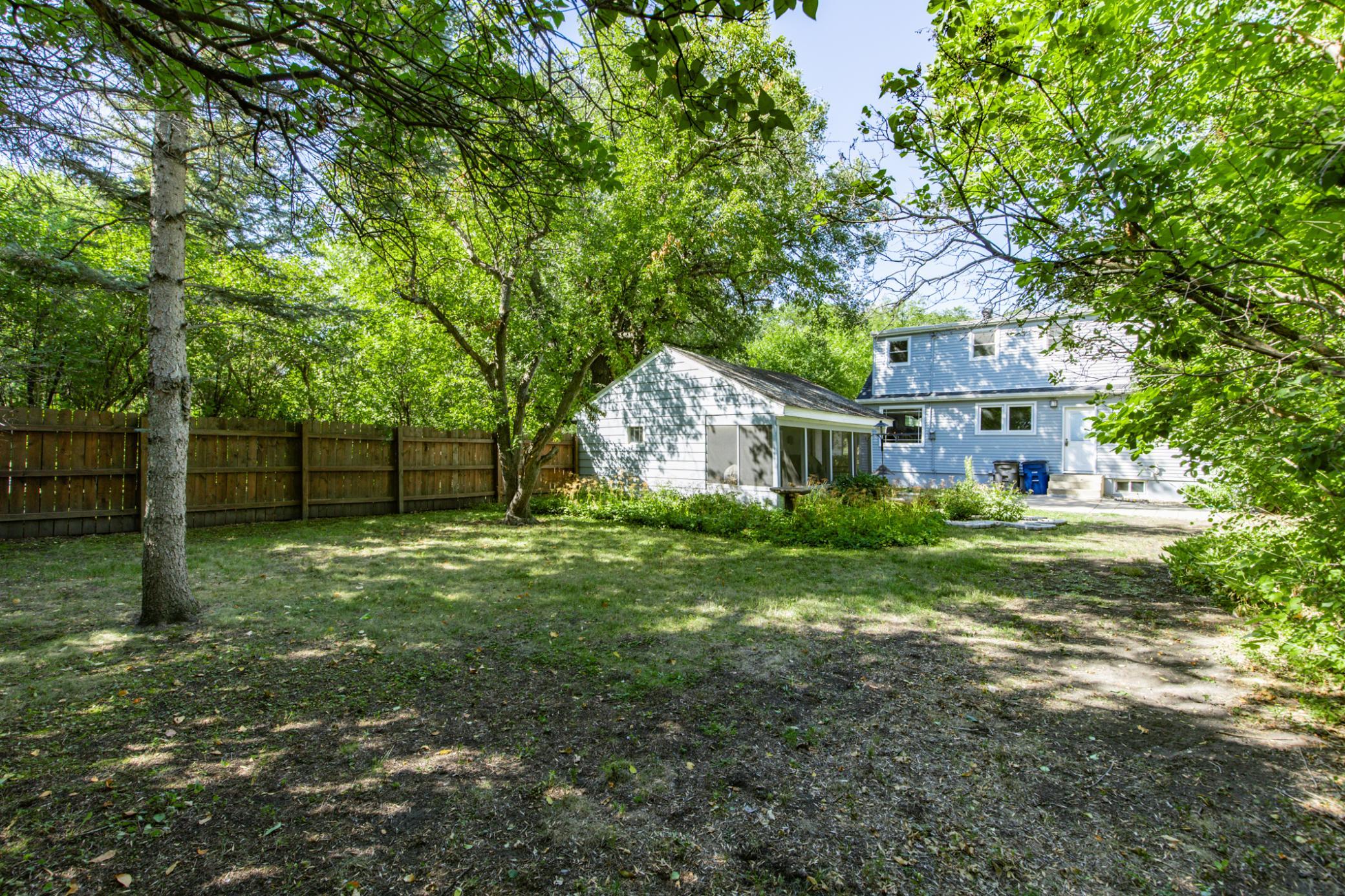 1320 5th St S, Moorhead, MN 56560
