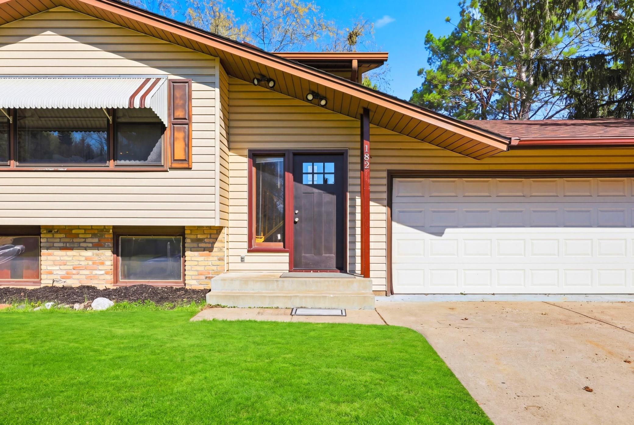 182 N Faye St, Saint Paul, MN 55119