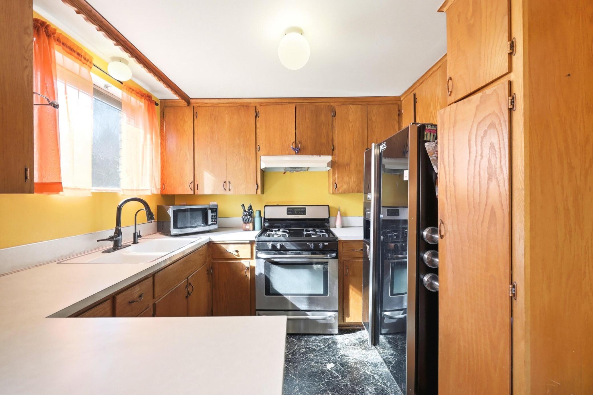 182 N Faye St, Saint Paul, MN 55119