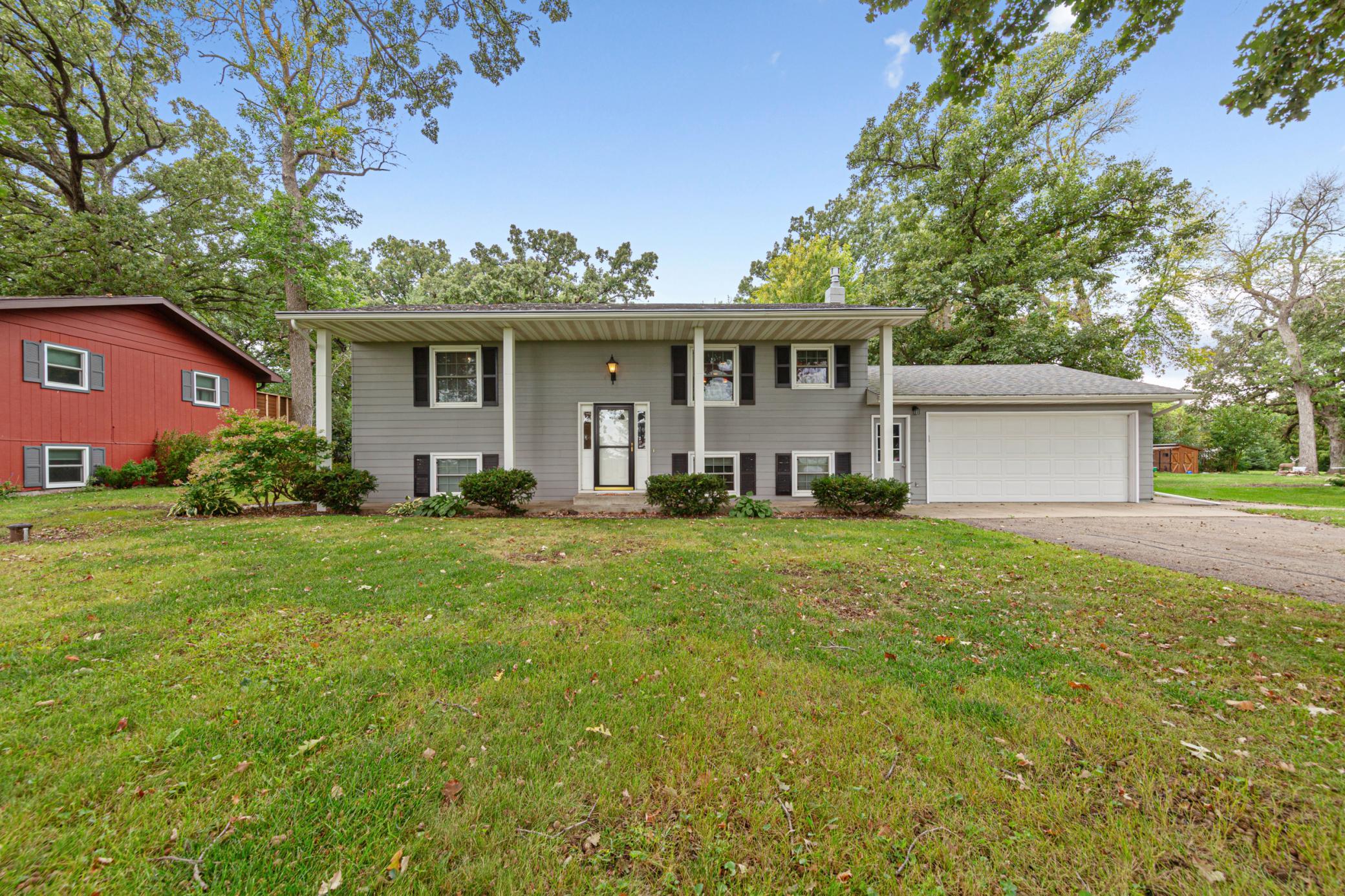 40499 520th St, North Mankato, MN 56003
