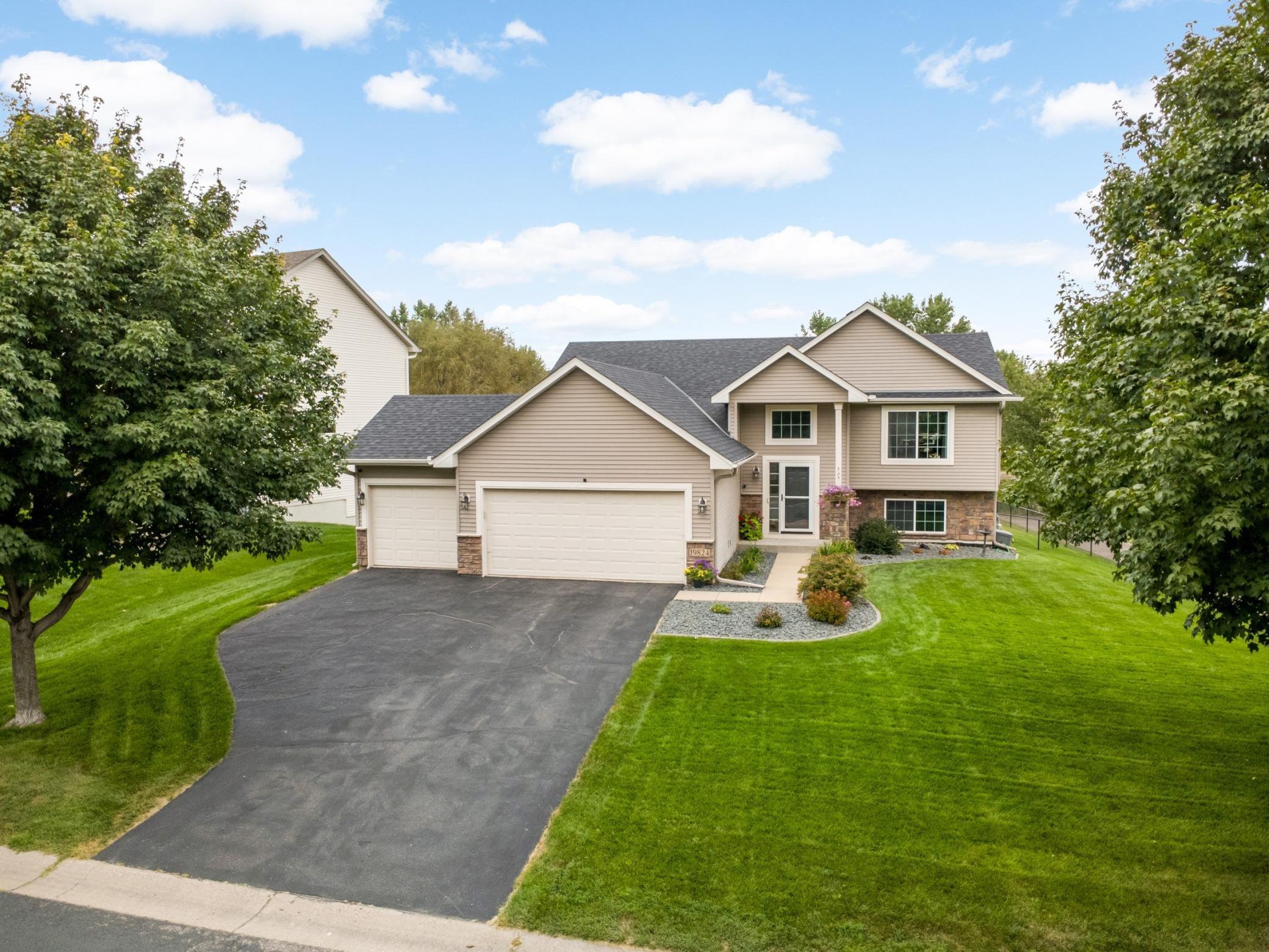 19824 Embers Ave, Farmington, MN 55024