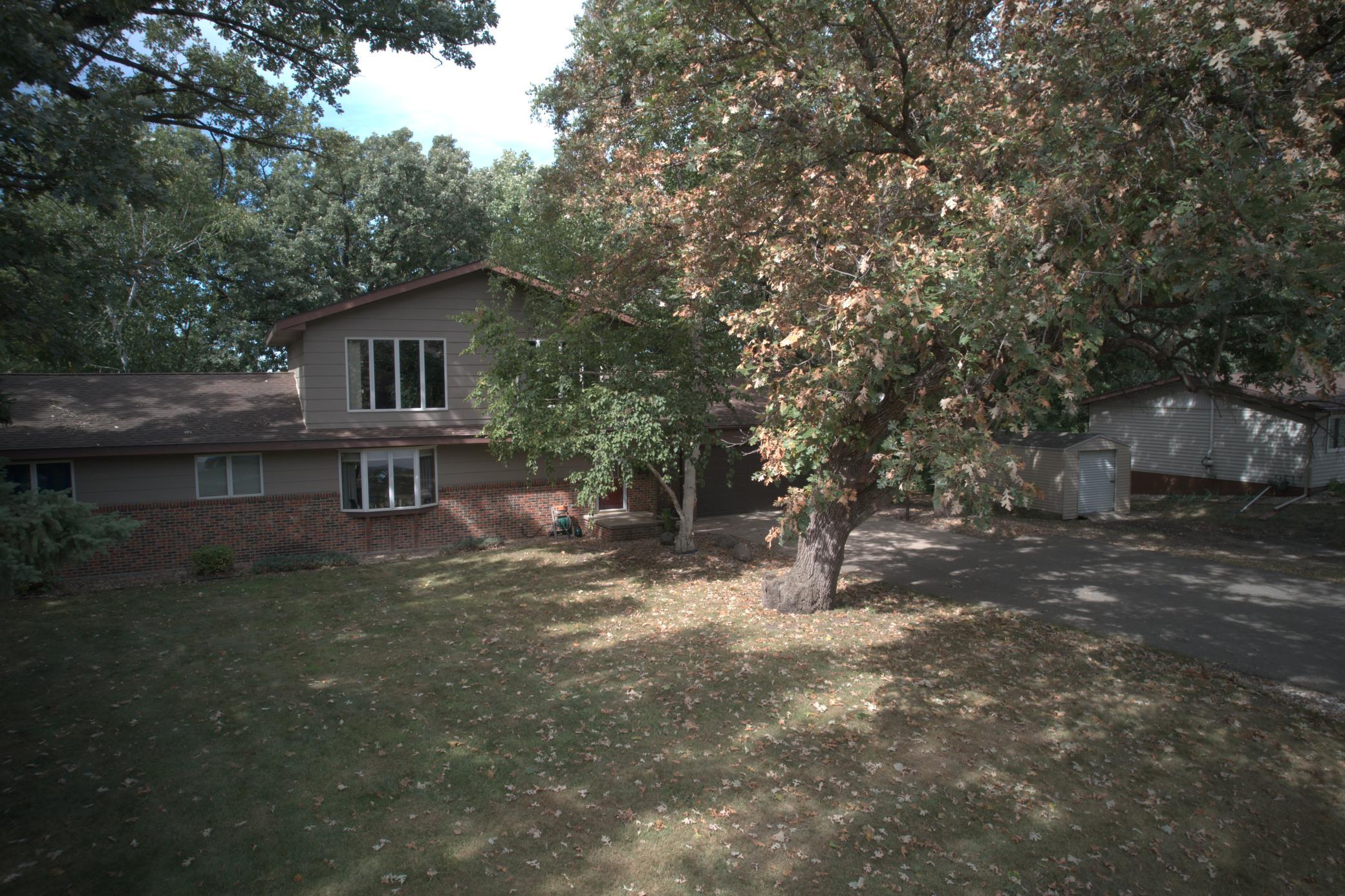 1201 Oak Dr, Montevideo, MN 56265