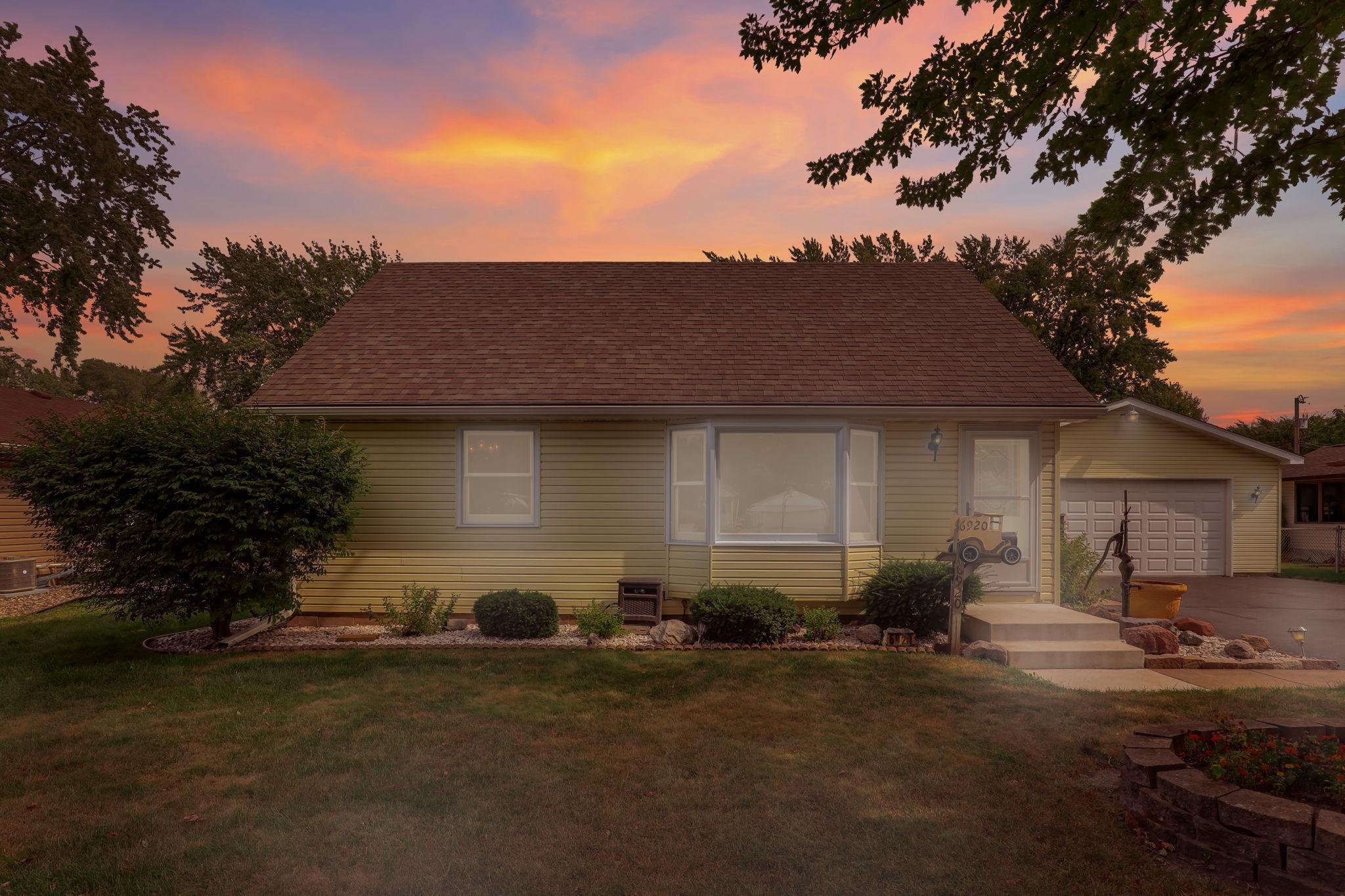 6920 Claude Ave, Inver Grove Heights, MN 55076