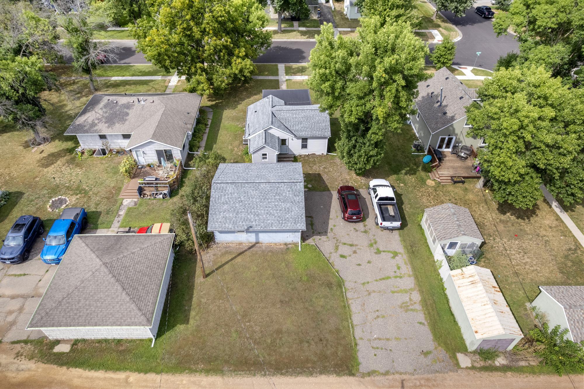 914 5th Ave W, Shakopee, MN 55379
