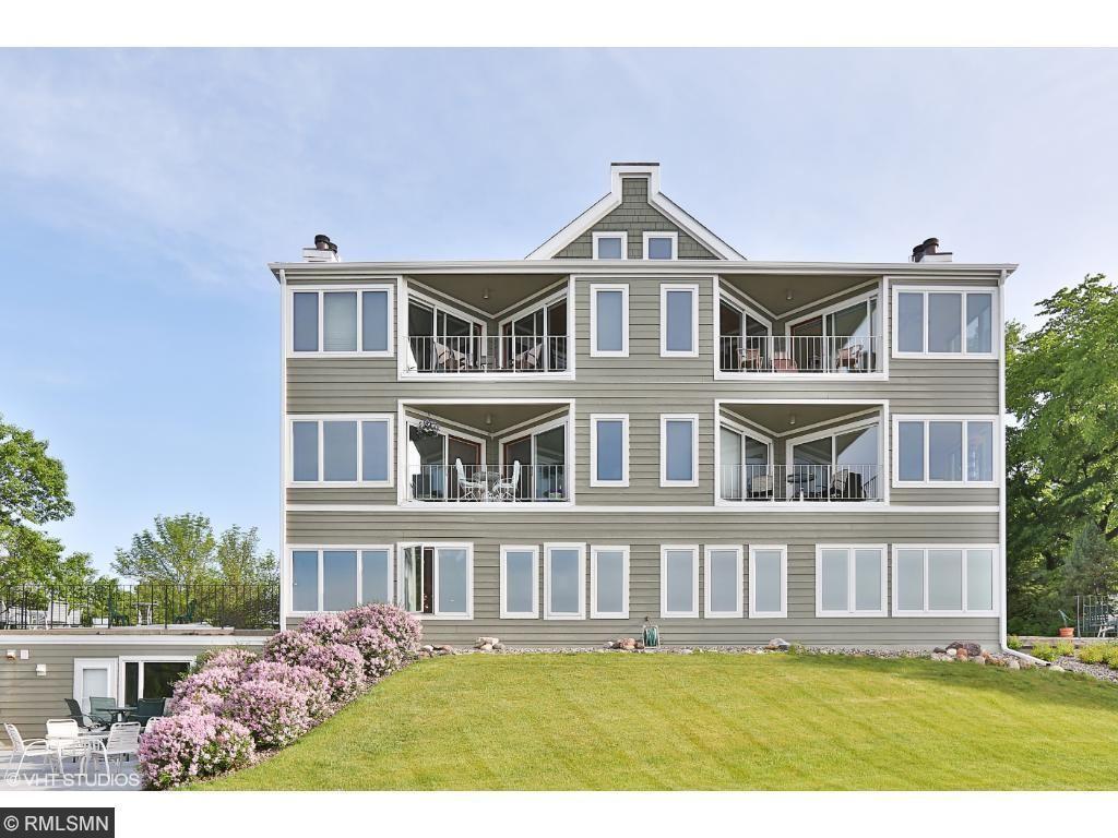 2670 Commerce Blvd #106, Mound, MN 55364