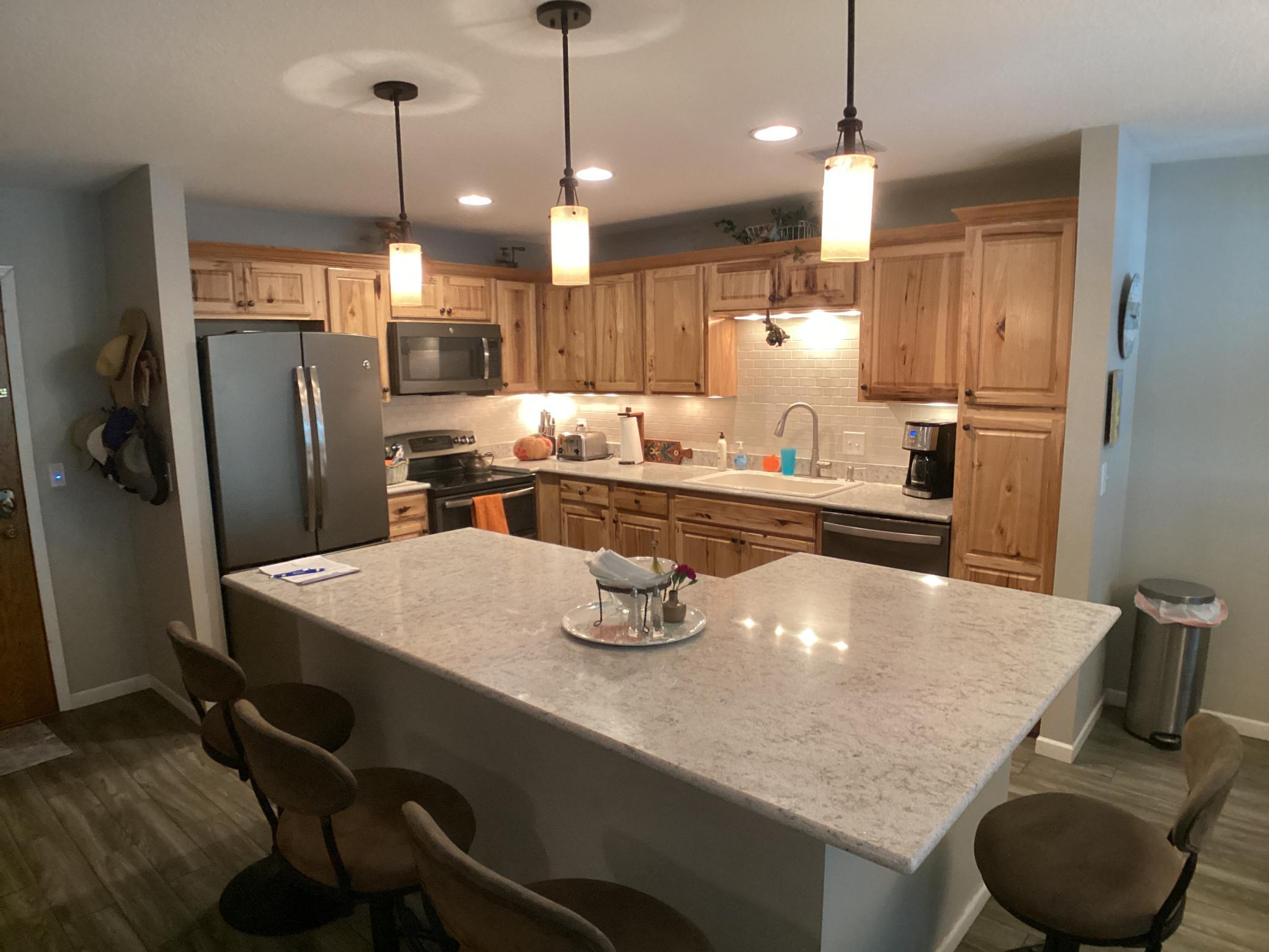 2670 Commerce Blvd #106, Mound, MN 55364