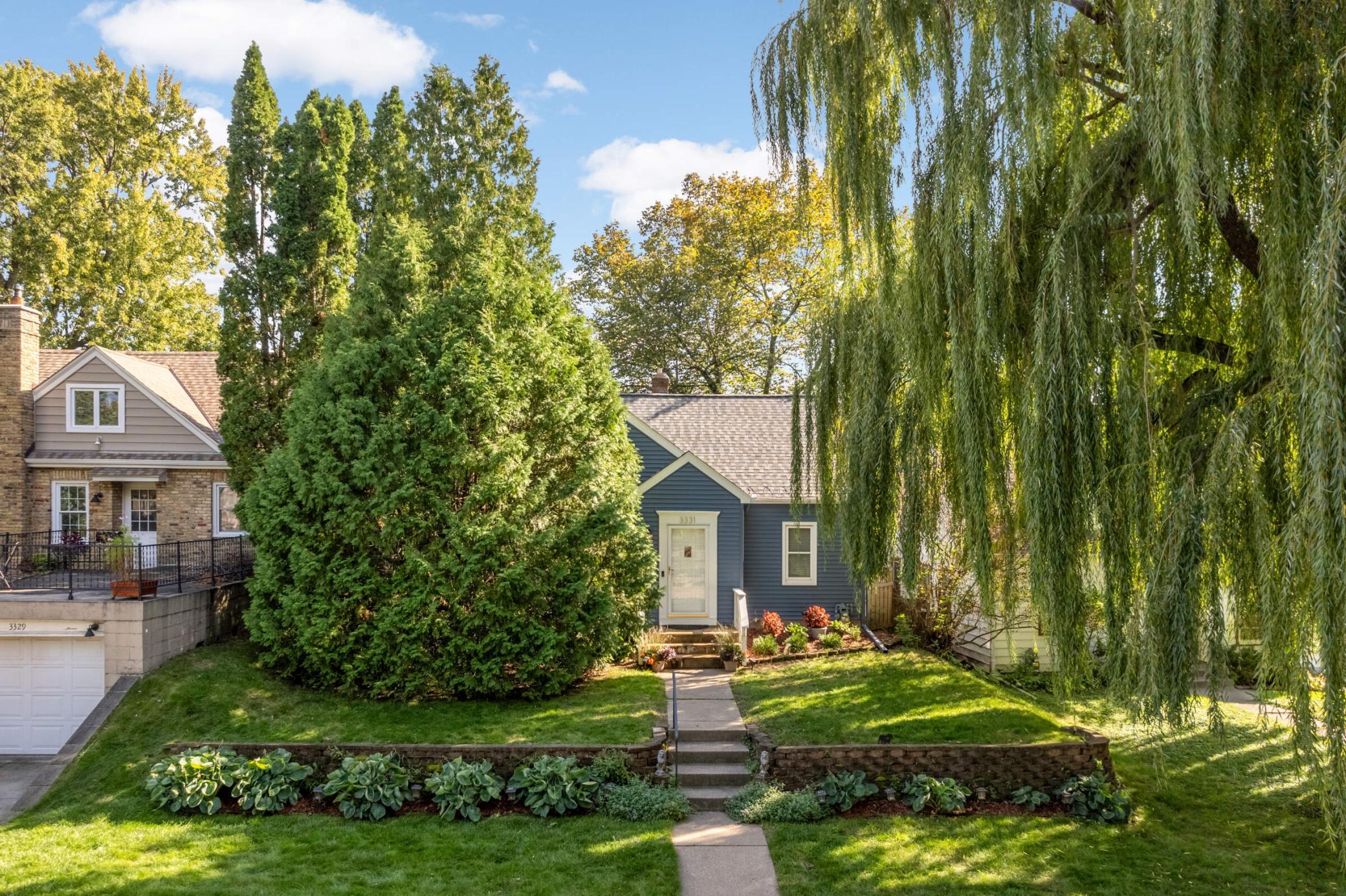 3331 Parkview Blvd, Robbinsdale, MN 55422
