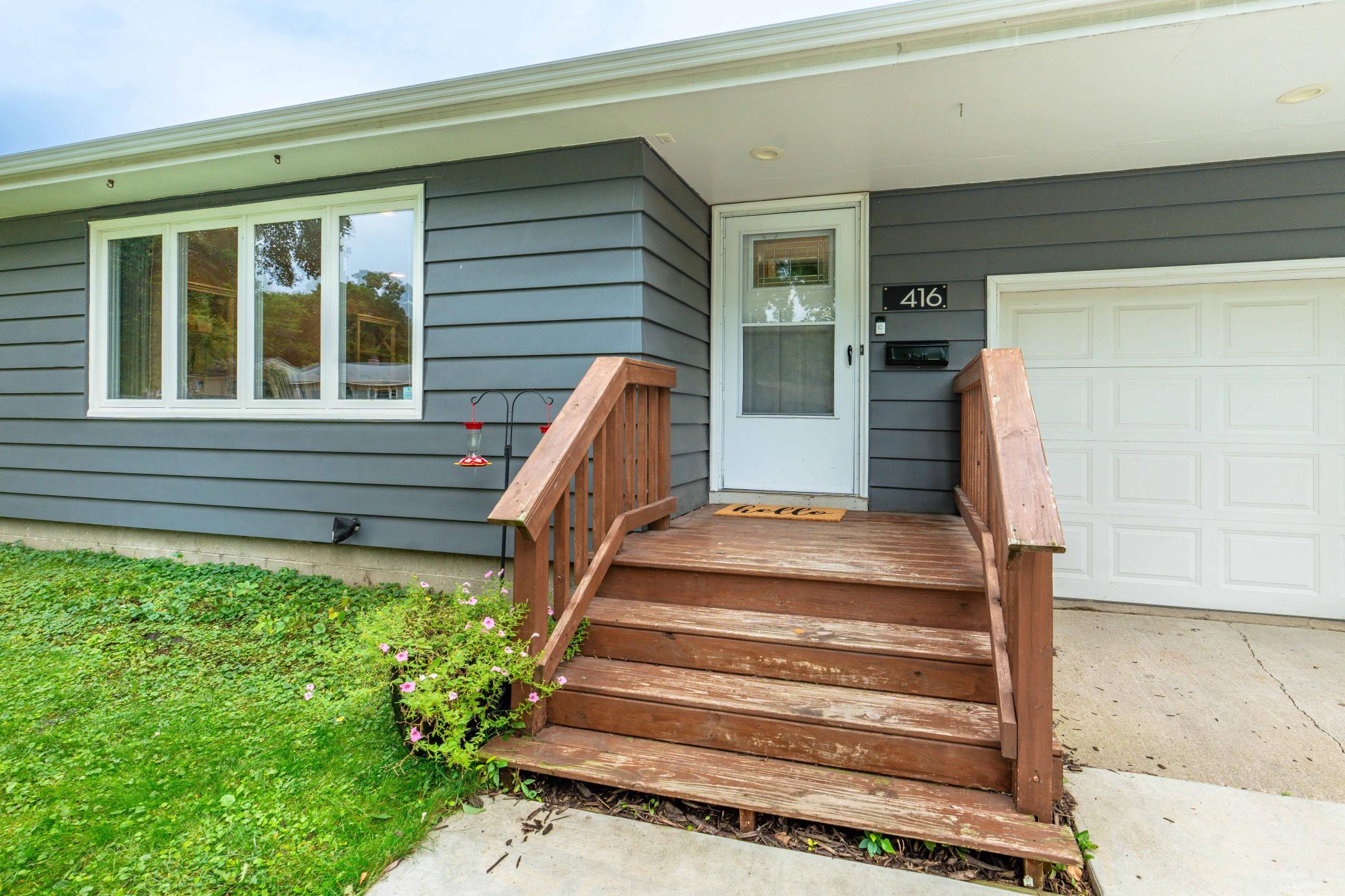 416 E Saint Charles Ave, Fergus Falls, MN 56537