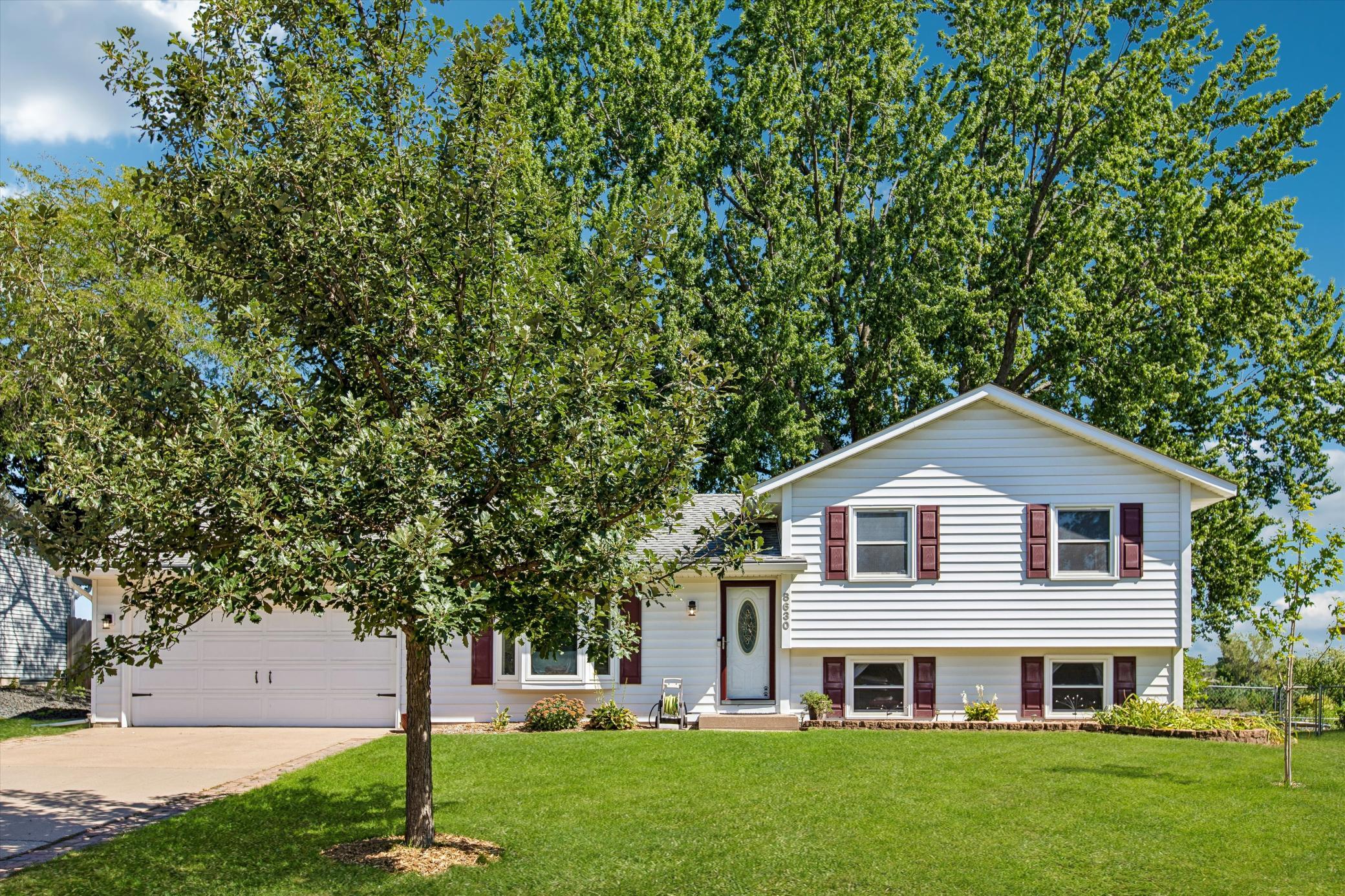 8630 81st St S, Cottage Grove, MN 55016