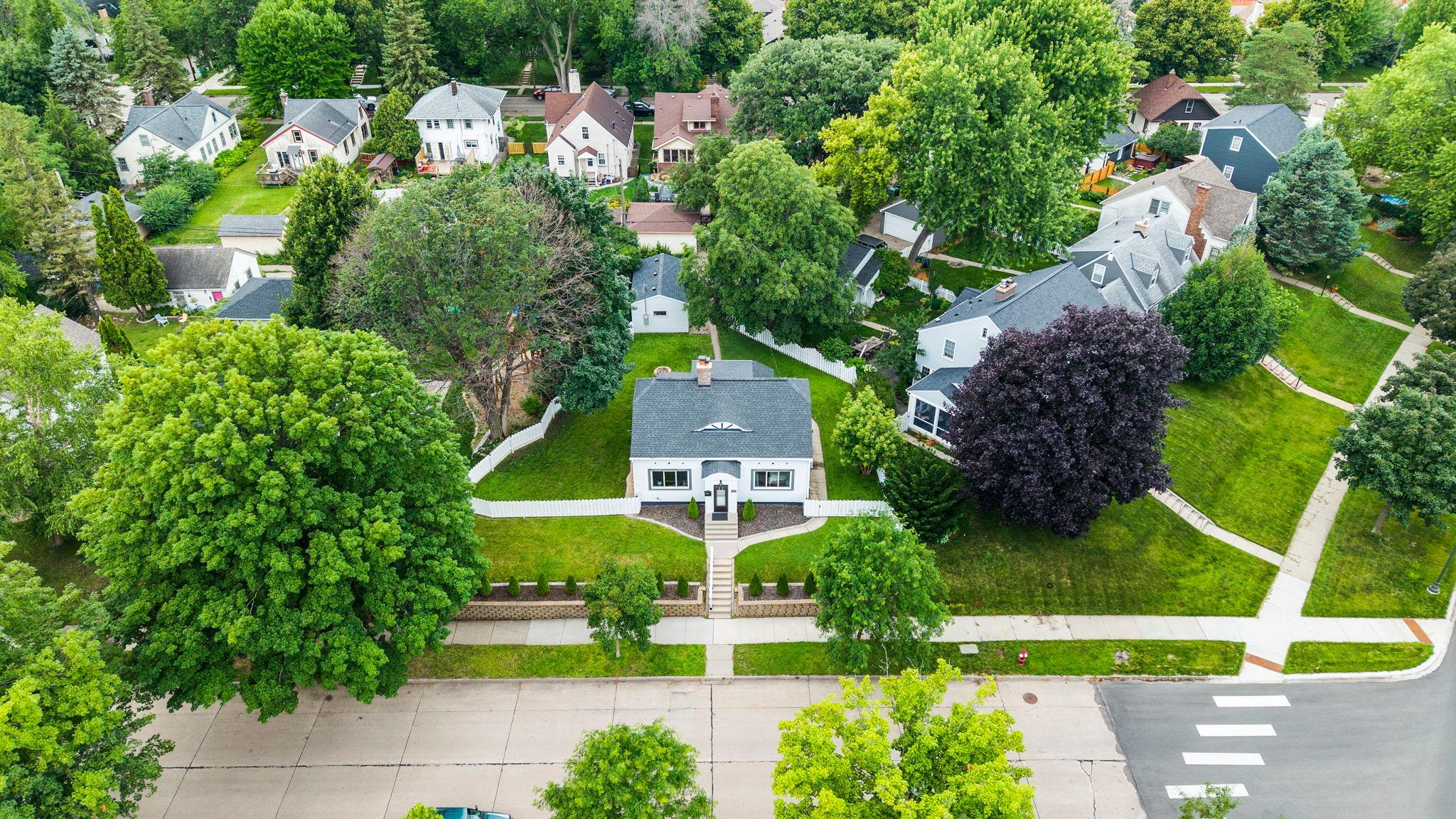 2820 Cleveland St NE, Minneapolis, MN 55418