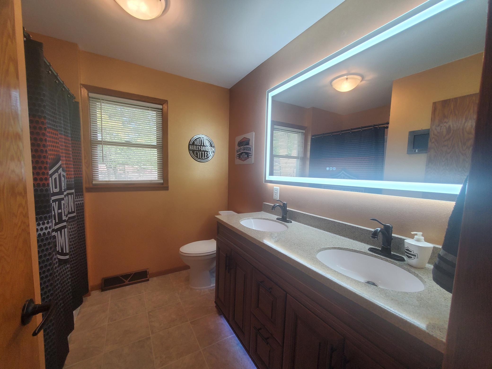 610 7th St N, New Ulm, MN 56073