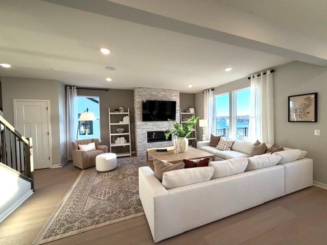 1583 Lund Way, Shakopee, MN 55379